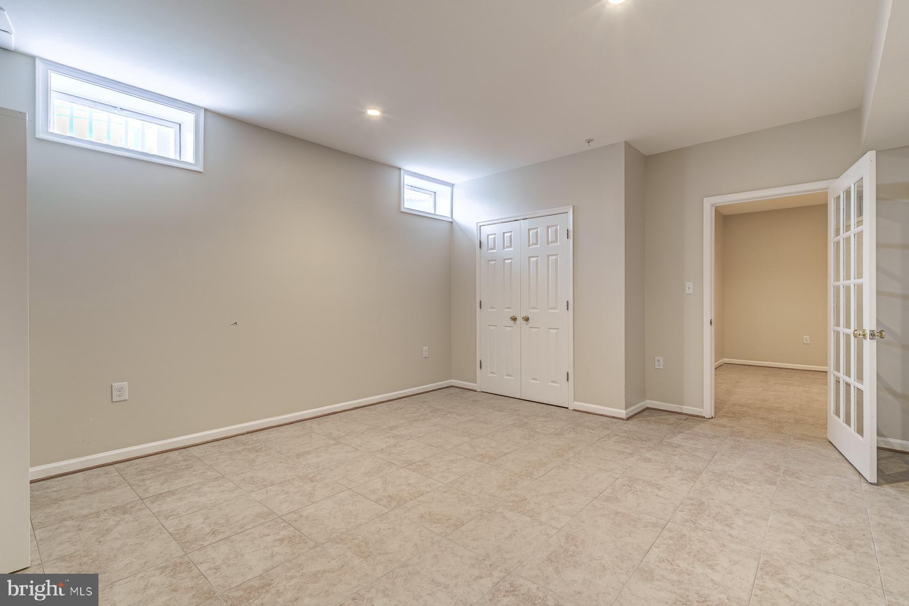 BEALLS MANOR - Residential