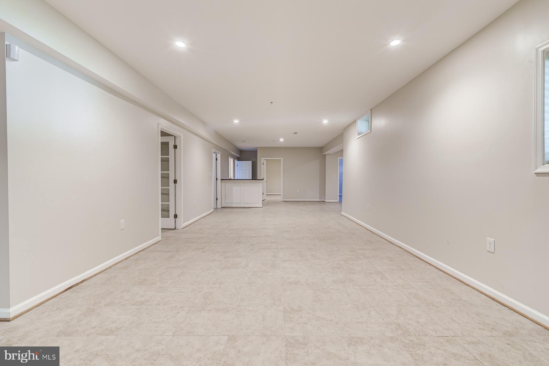 BEALLS MANOR - Residential