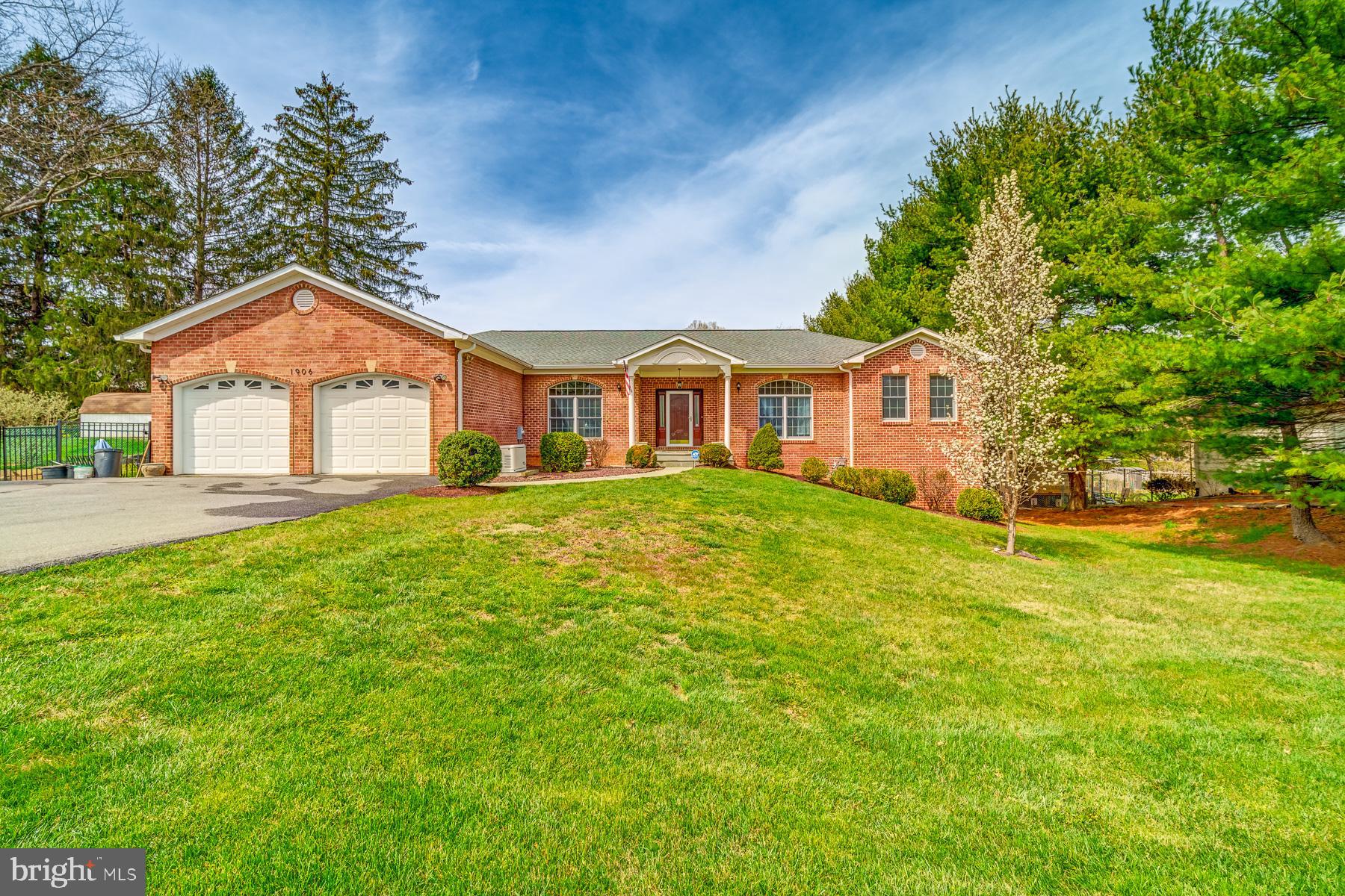 BEALLS MANOR - Residential