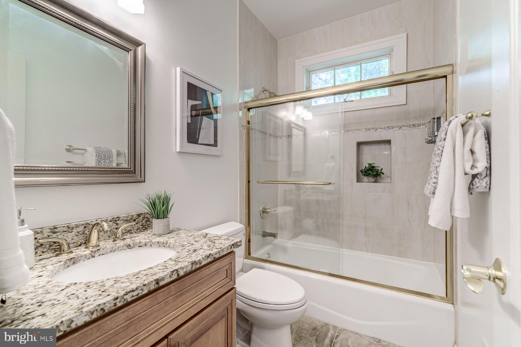 BEALLS MANOR - Residential