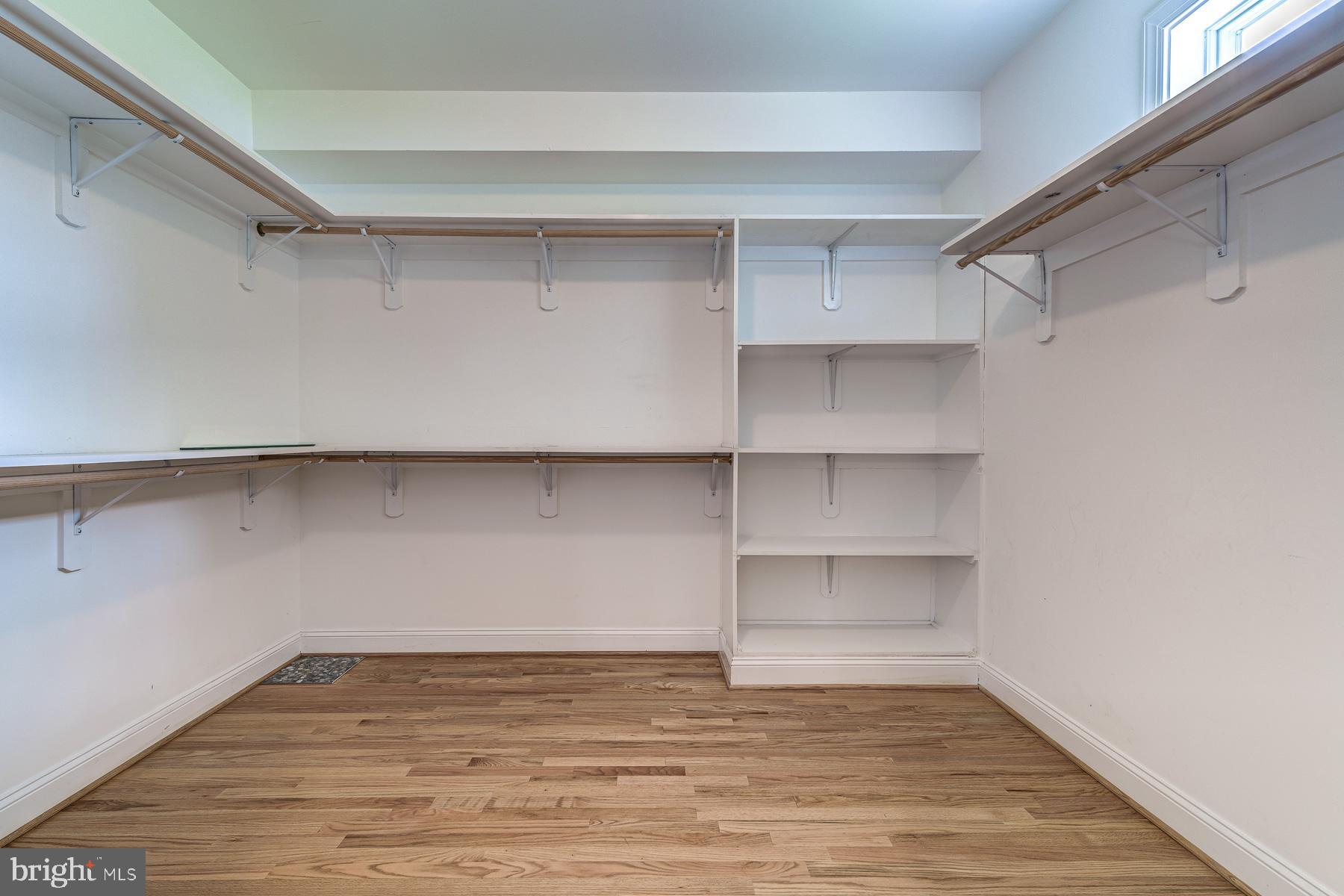 BEALLS MANOR - Residential