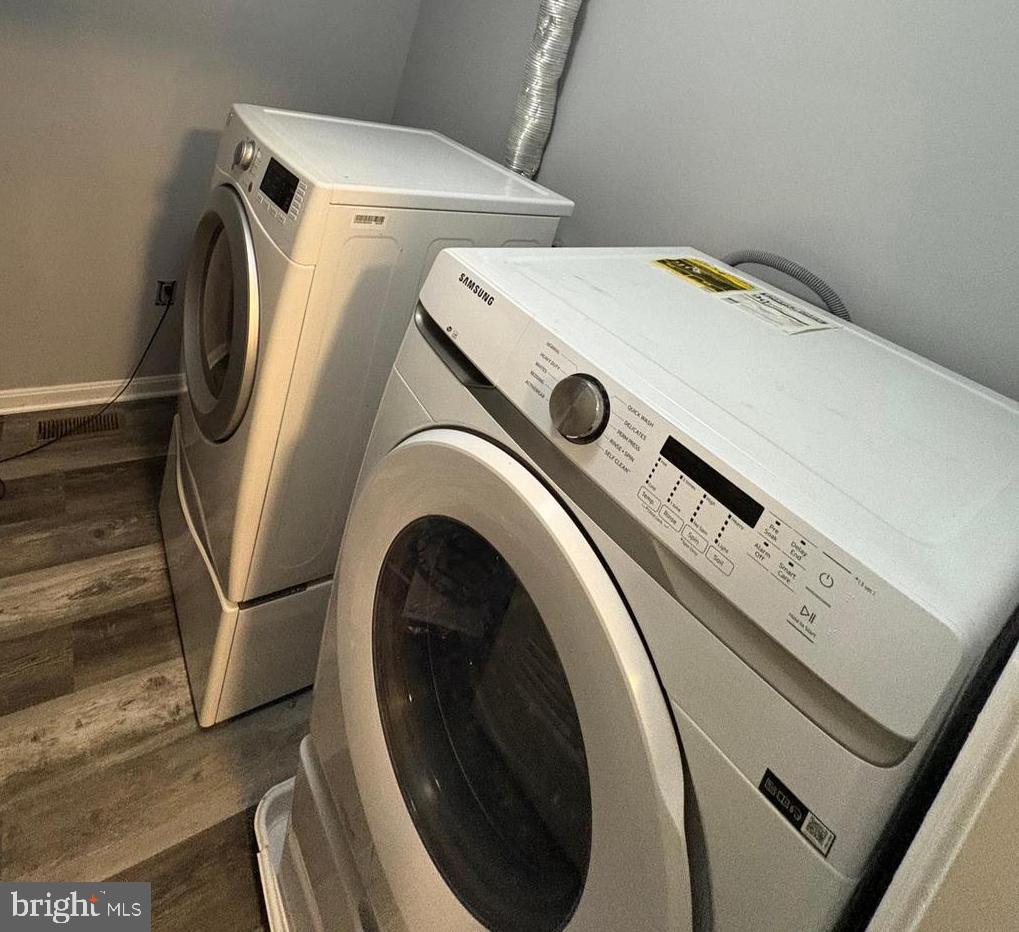 ELKRIDGE TOWN CENTER - Residential