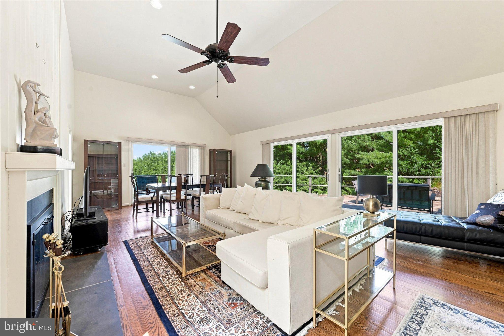 34 SOUTHRIDGE DRIVE