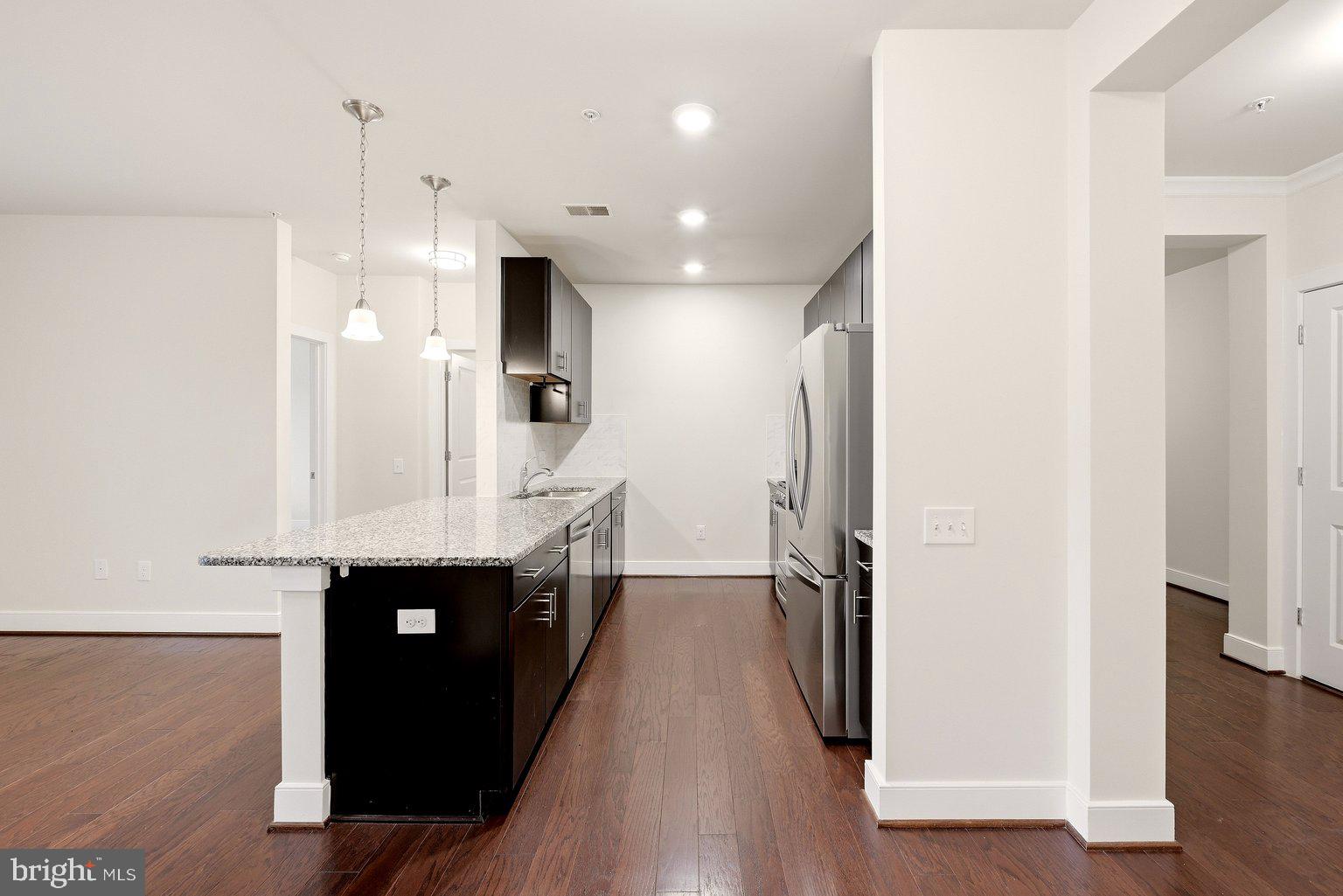 2907 BLEEKER STREET 3-206