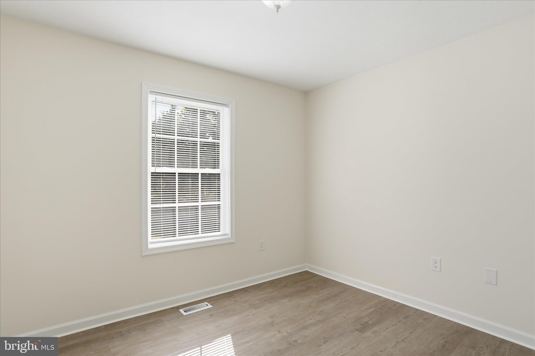 RED HAWK - Residential