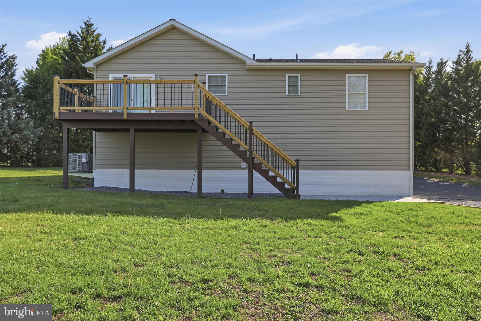 RED HAWK - Residential