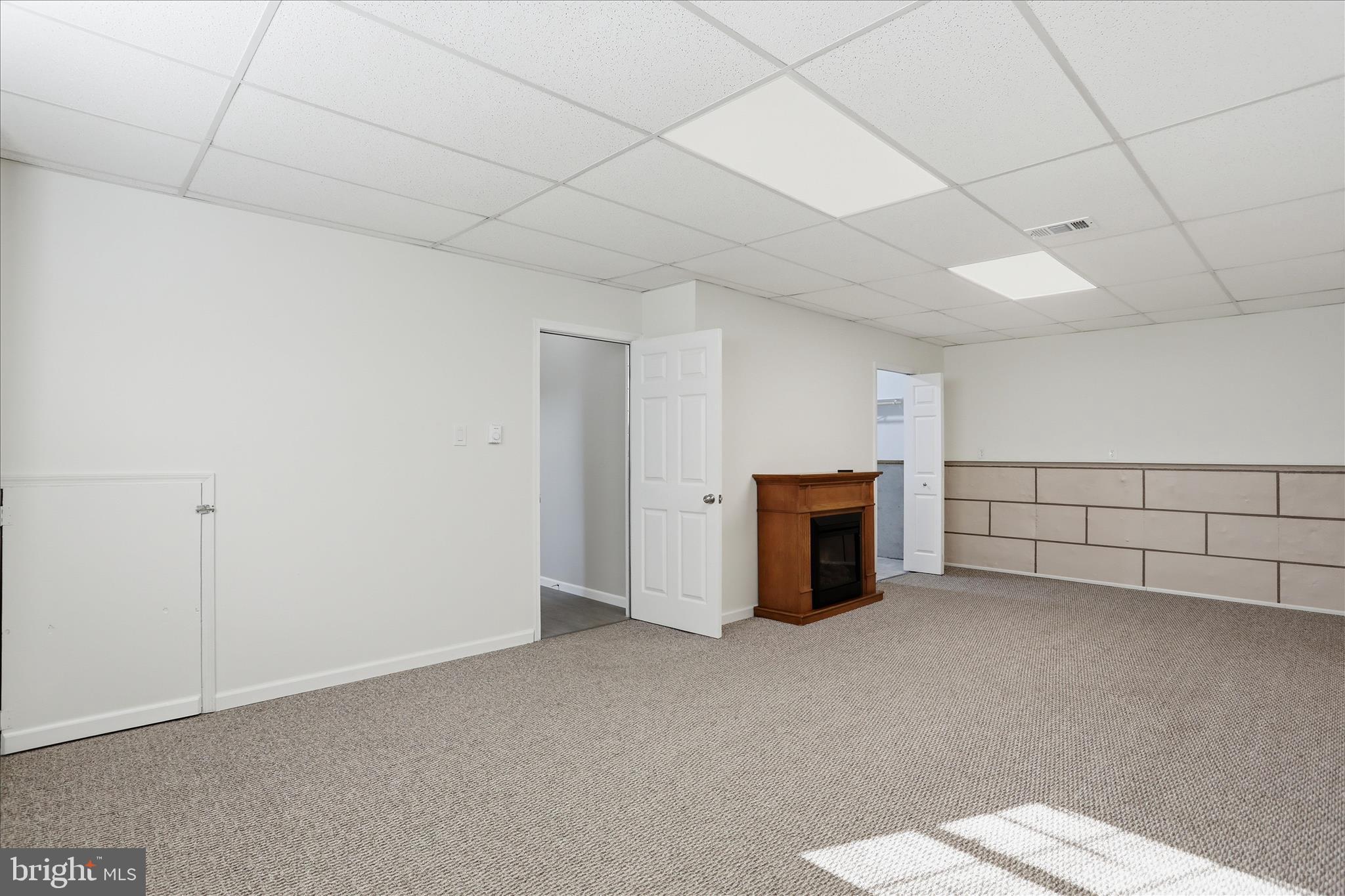 RED HAWK - Residential