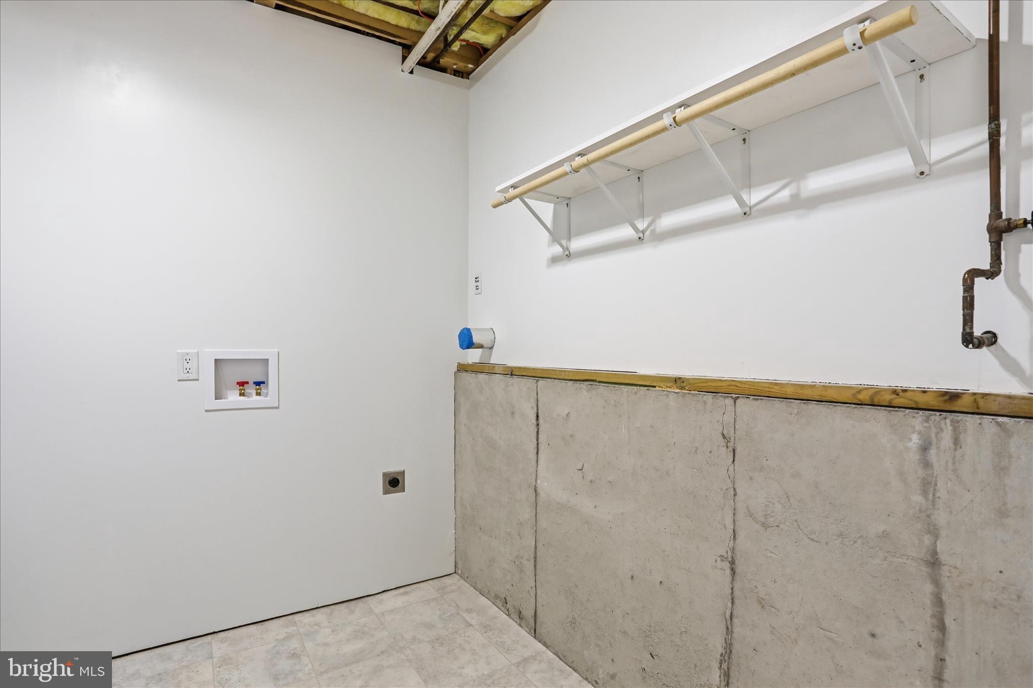 RED HAWK - Residential