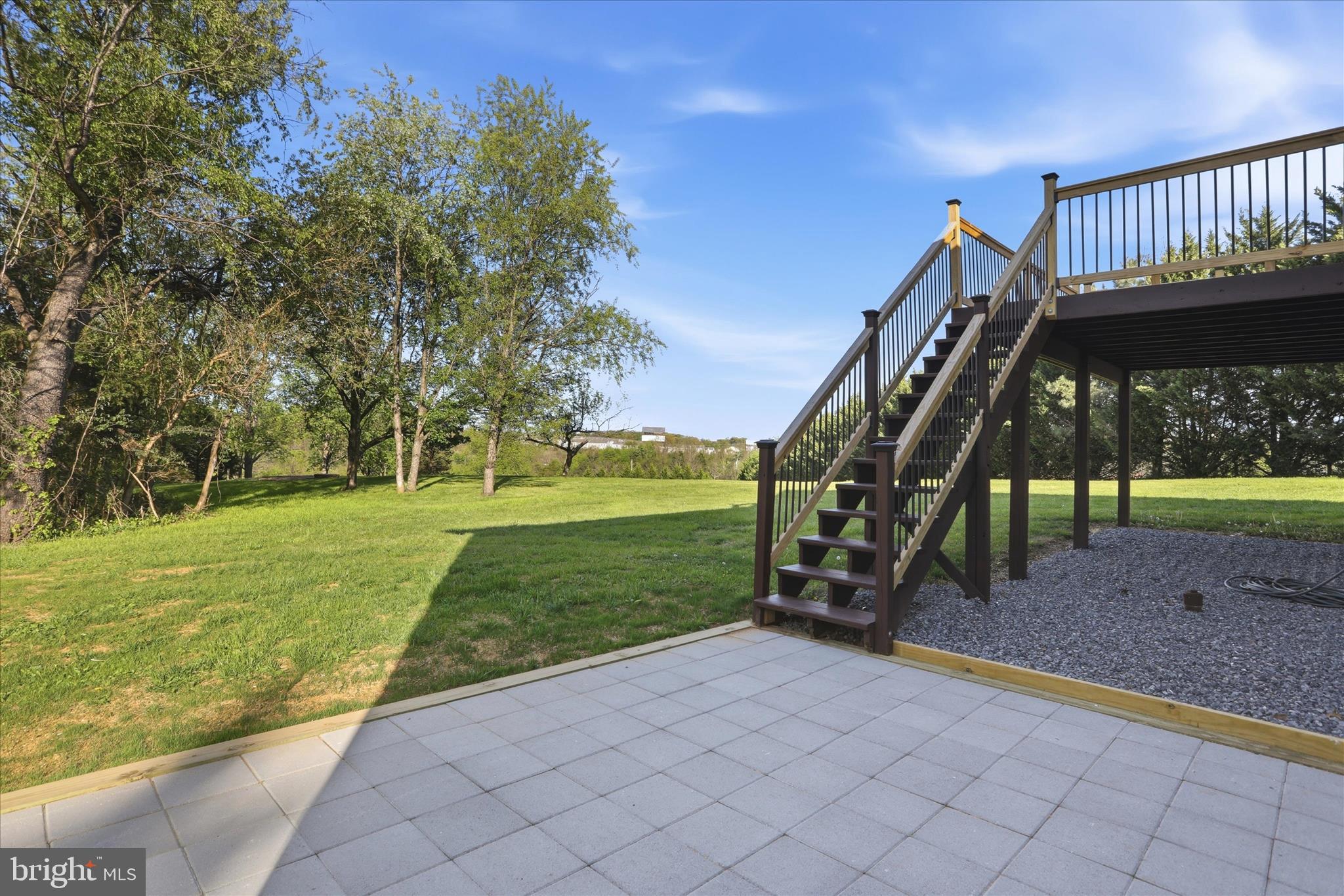 RED HAWK - Residential