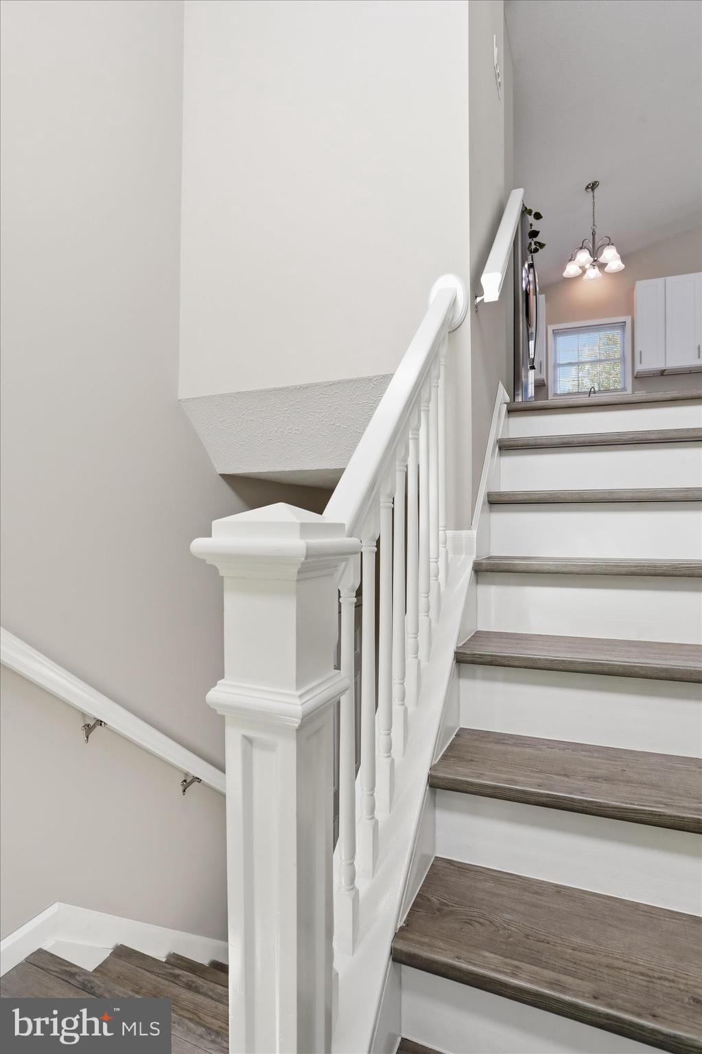 RED HAWK - Residential