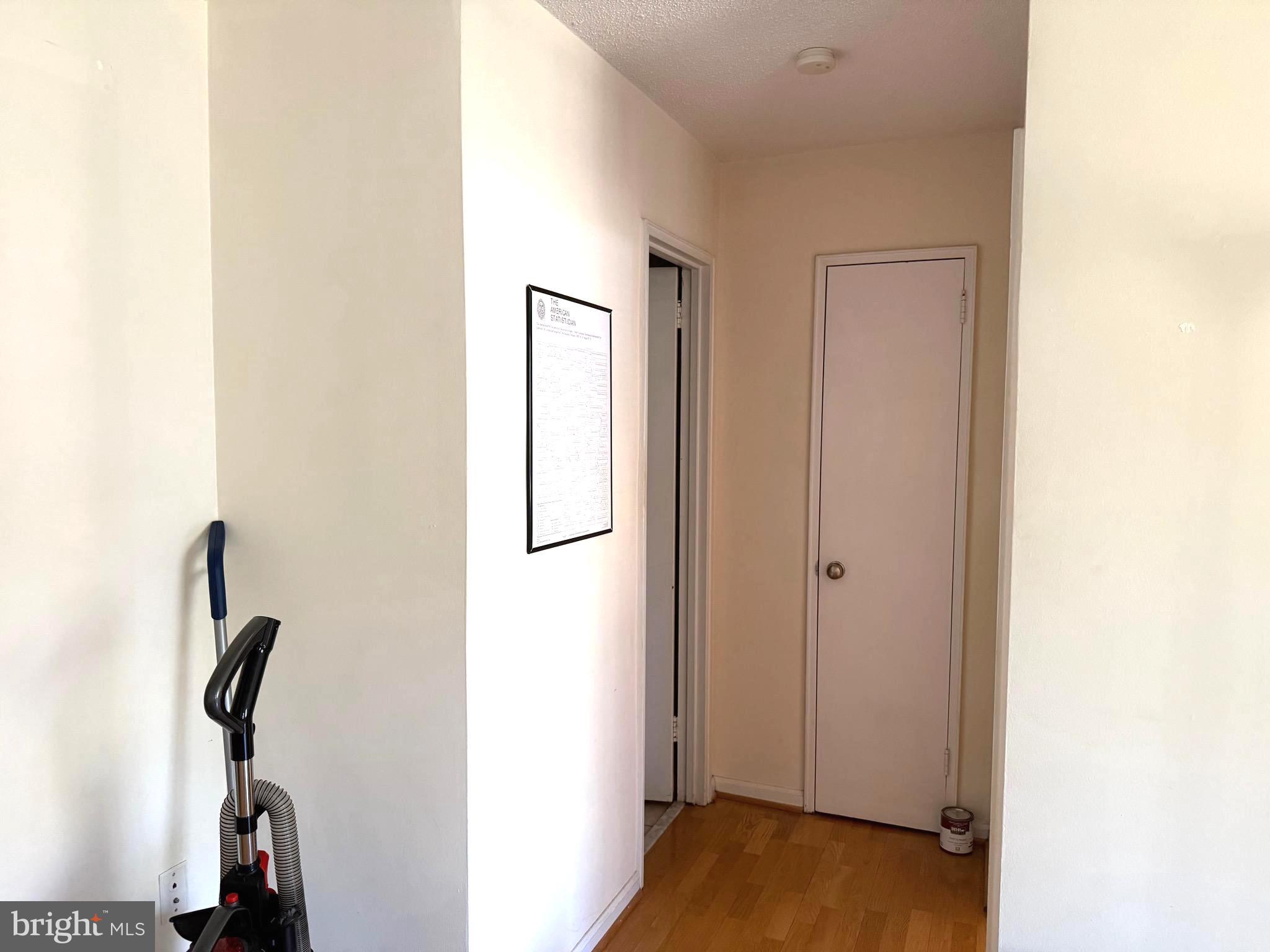 RADNOR - FORT MYER HEIGHTS - Residential