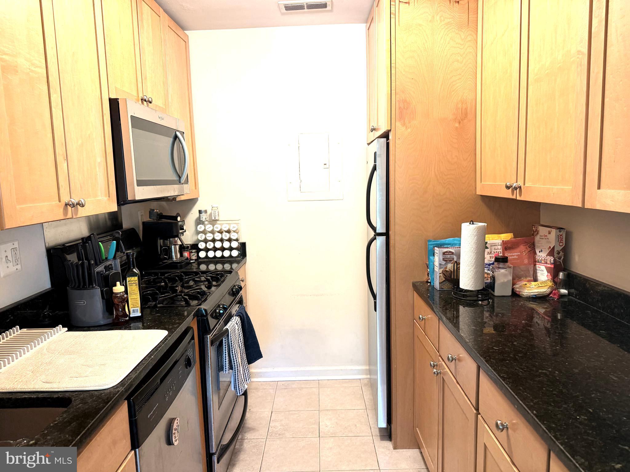 RADNOR - FORT MYER HEIGHTS - Residential