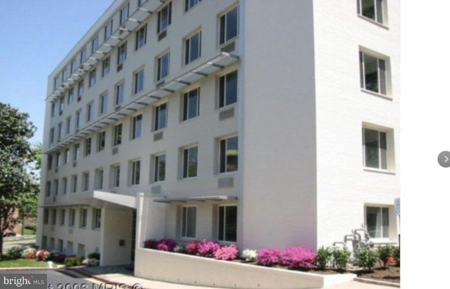 Spacious condo home featuring open living and dining area and seamless flow layout while still providing distinct, functional spaces for both relaxing and dining. Laminate wood floors extend throughout the main living space, adding warmth, character, and durability. The result is a home that feels spacious, practical, and exceptionally comfortable. 
The condo is situated in a well-established Arlington neighborhood with easy access to the Metro, major commuter routes, shopping, dining, and all the conveniences that make North Arlington one of the area’s most sought-after places to live. If you’ve been looking for a bright, spacious one-bedroom with a true dining area, excellent closet space, and thoughtful updates at an incredible value, this is it.  The unit also includes one assigned parking space and additional storage, and the condo fee covers all utilities except cable.