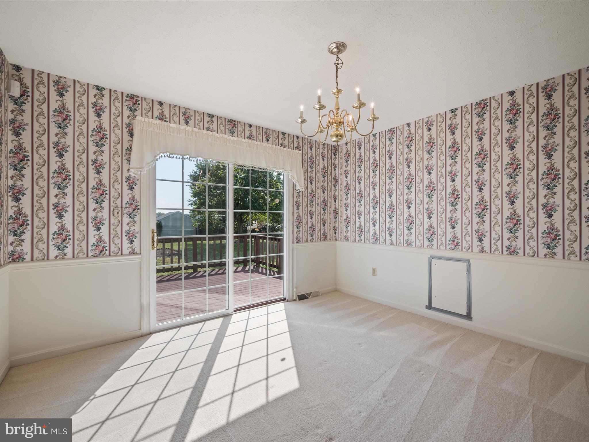 WAKELAND MANOR - Residential