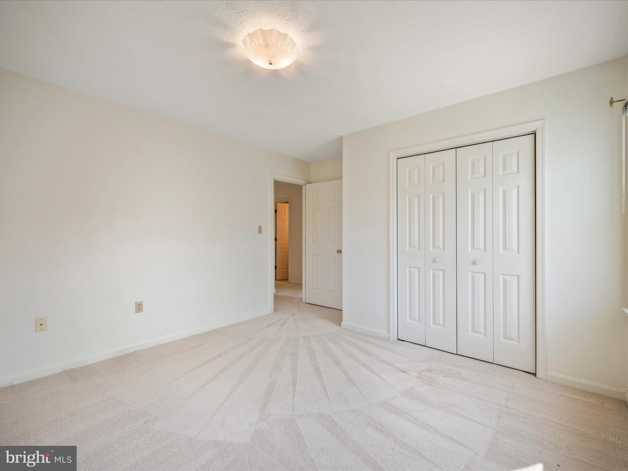 WAKELAND MANOR - Residential