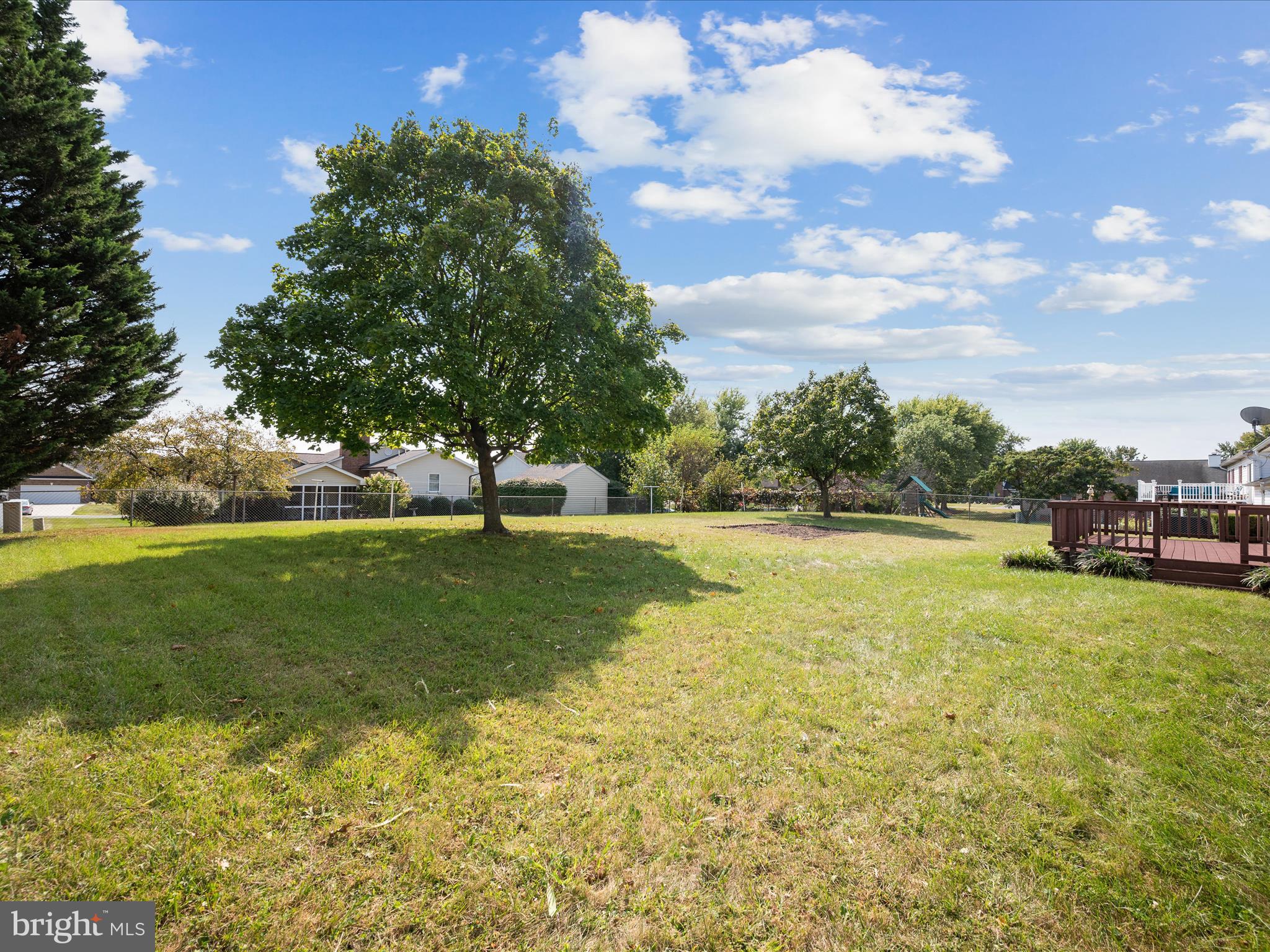 WAKELAND MANOR - Residential