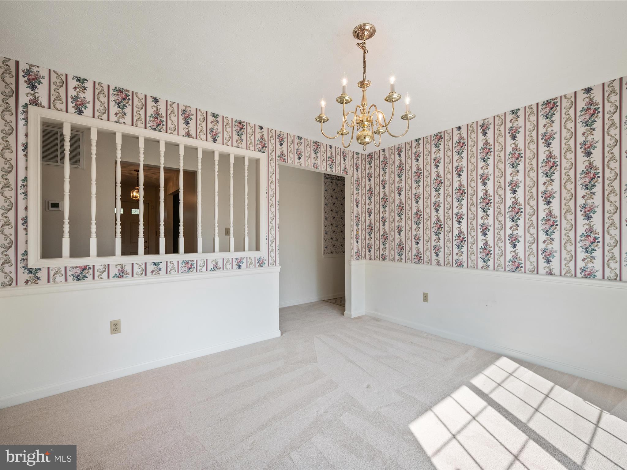 WAKELAND MANOR - Residential