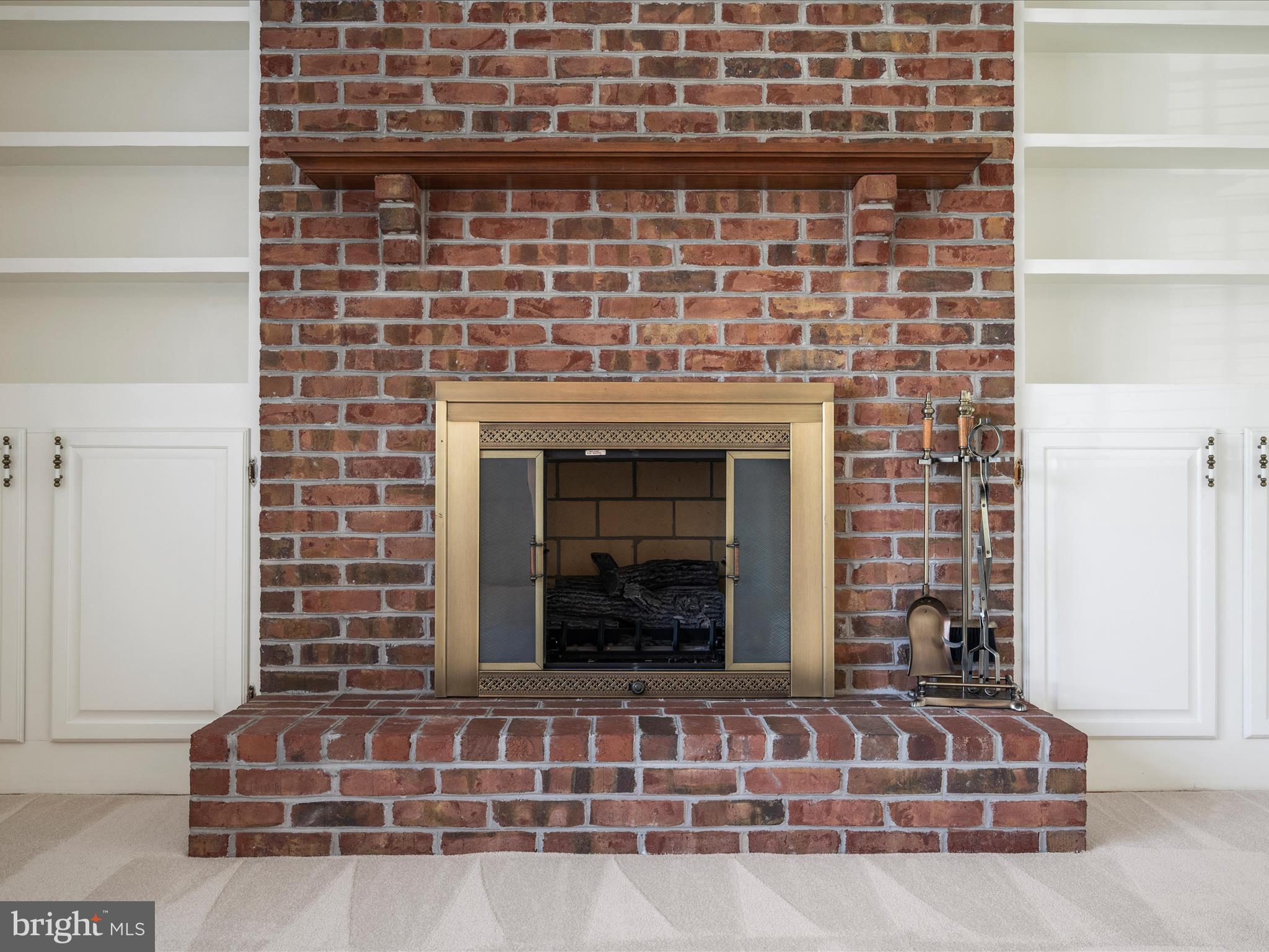 WAKELAND MANOR - Residential