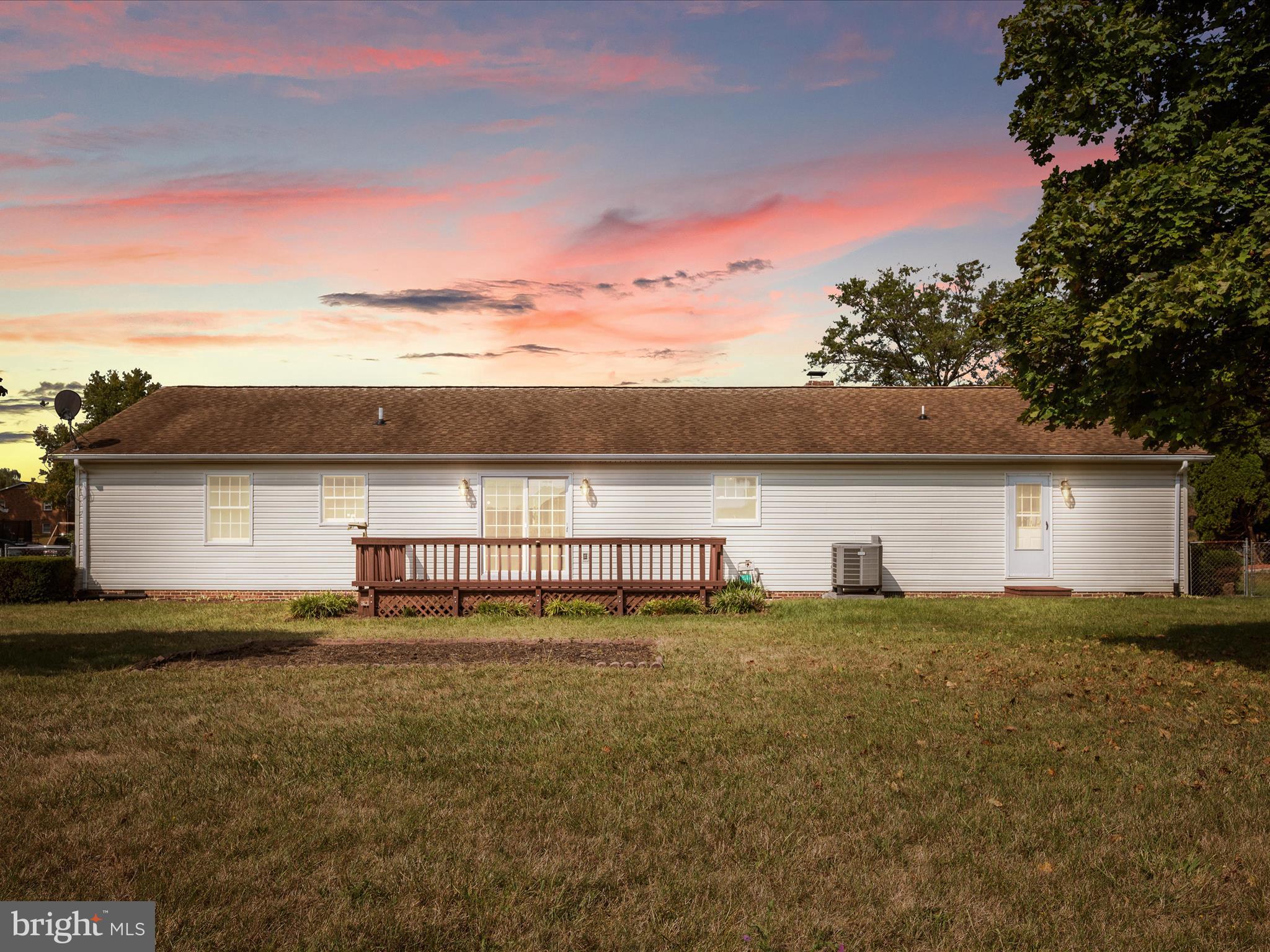 WAKELAND MANOR - Residential