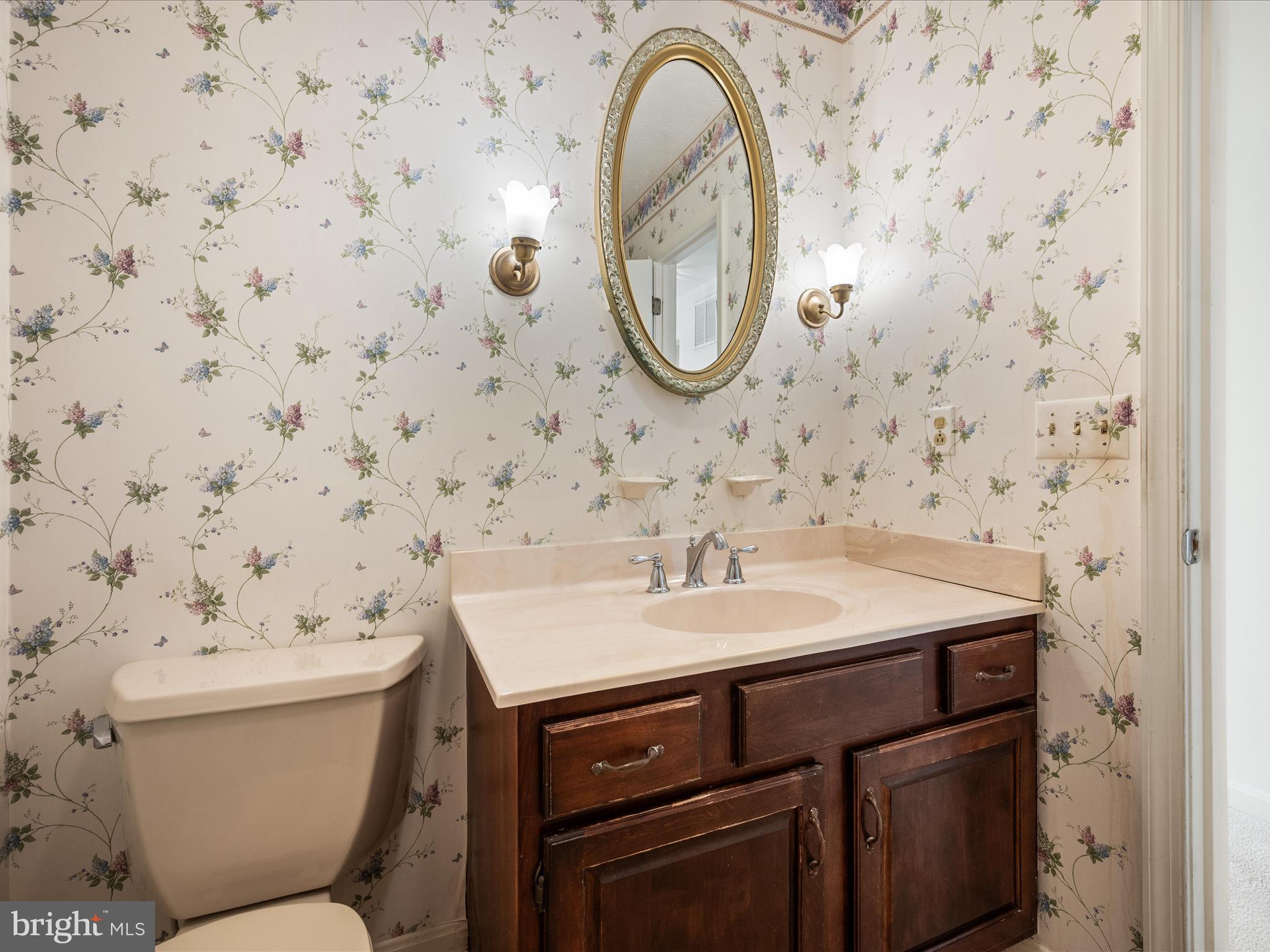 WAKELAND MANOR - Residential