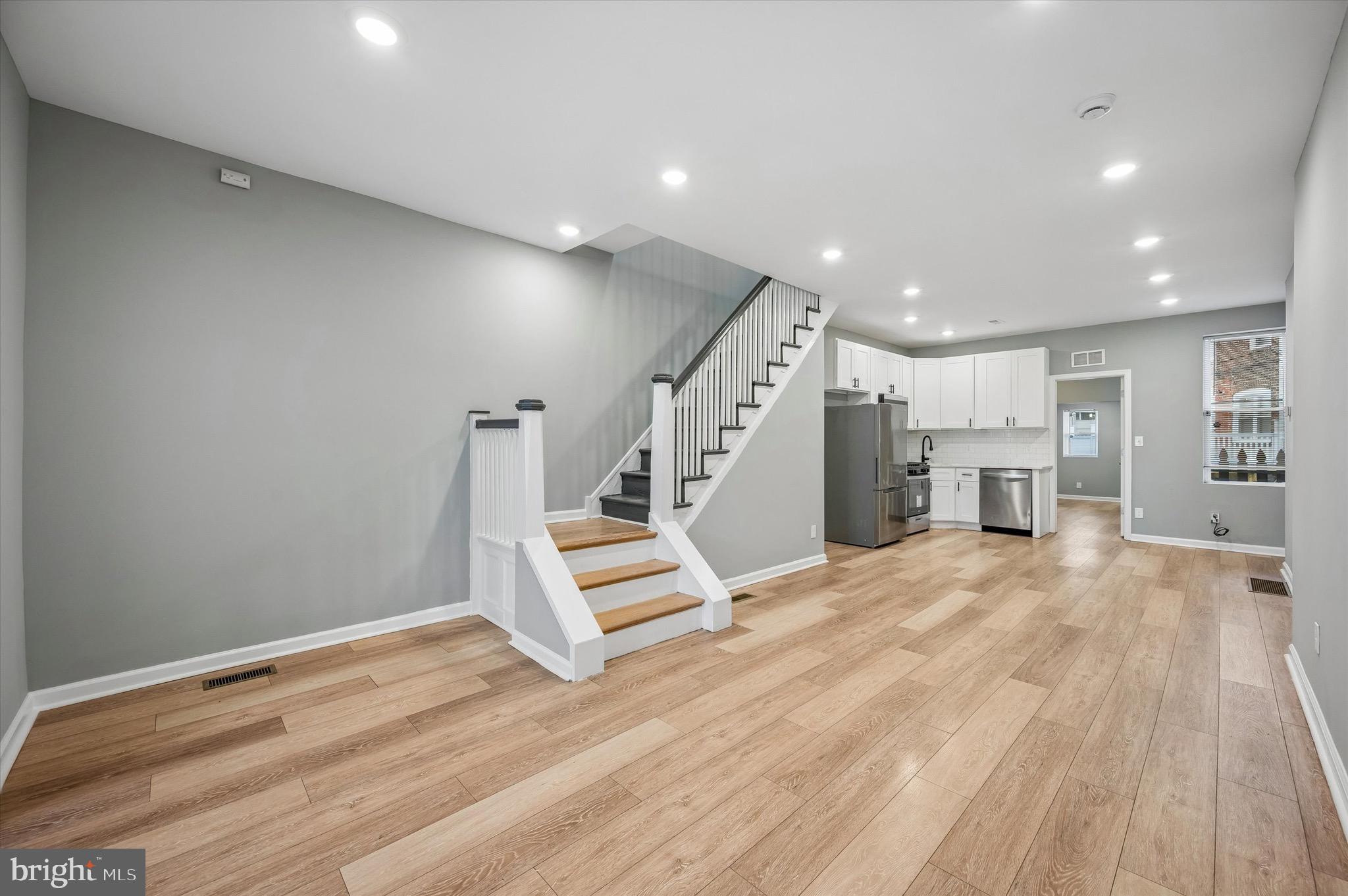 WEST OAK LANE - Residential