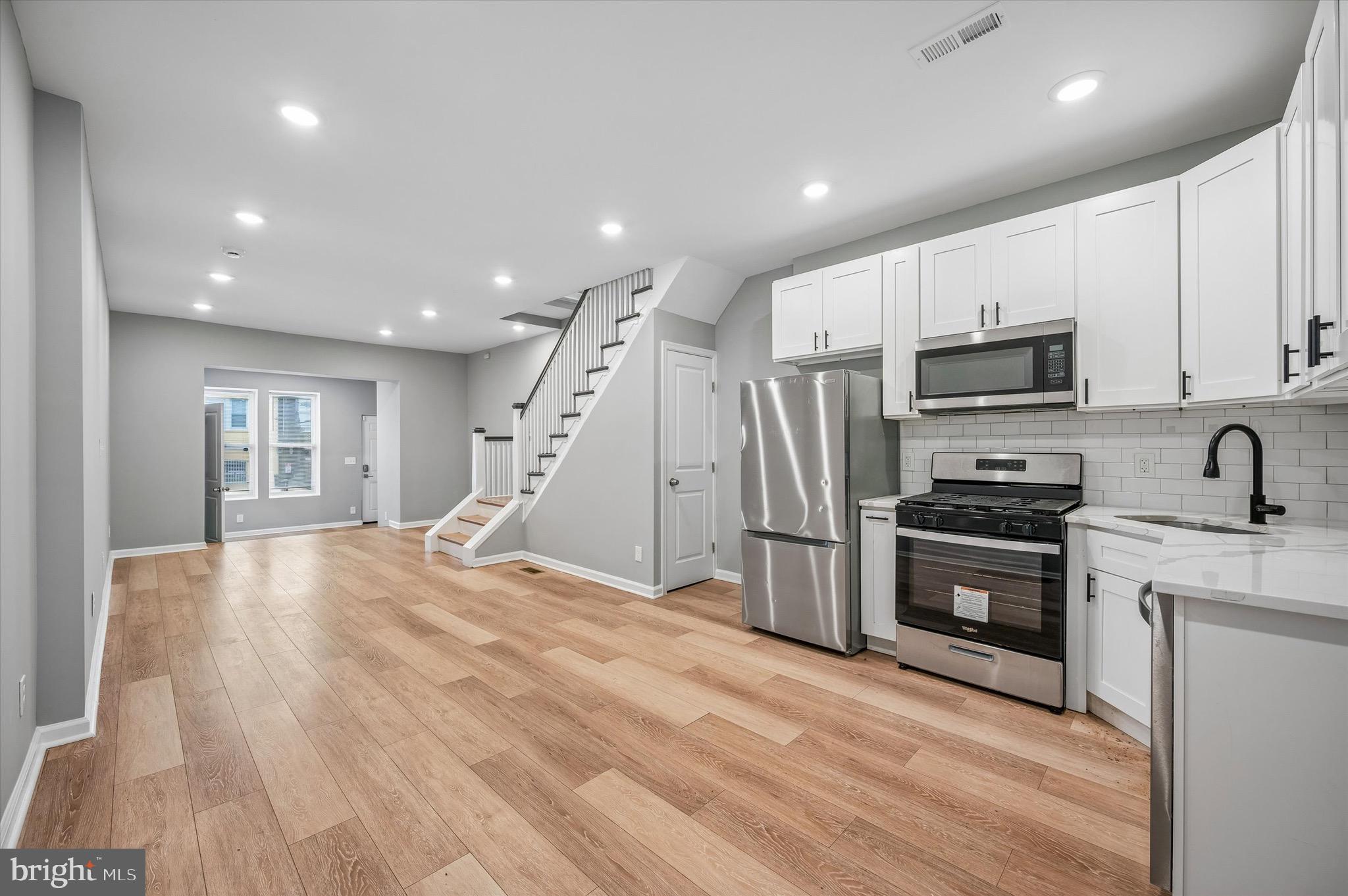 WEST OAK LANE - Residential