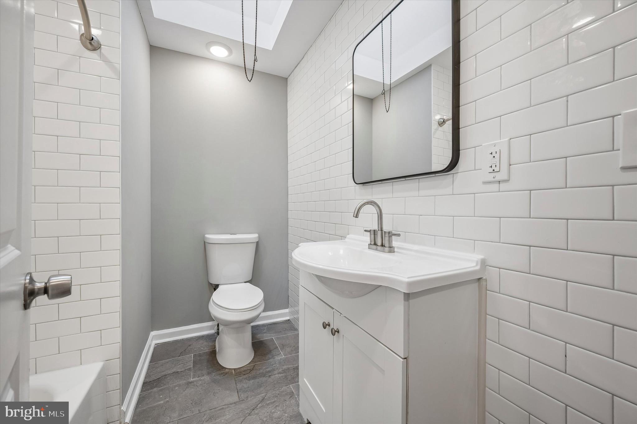 WEST OAK LANE - Residential