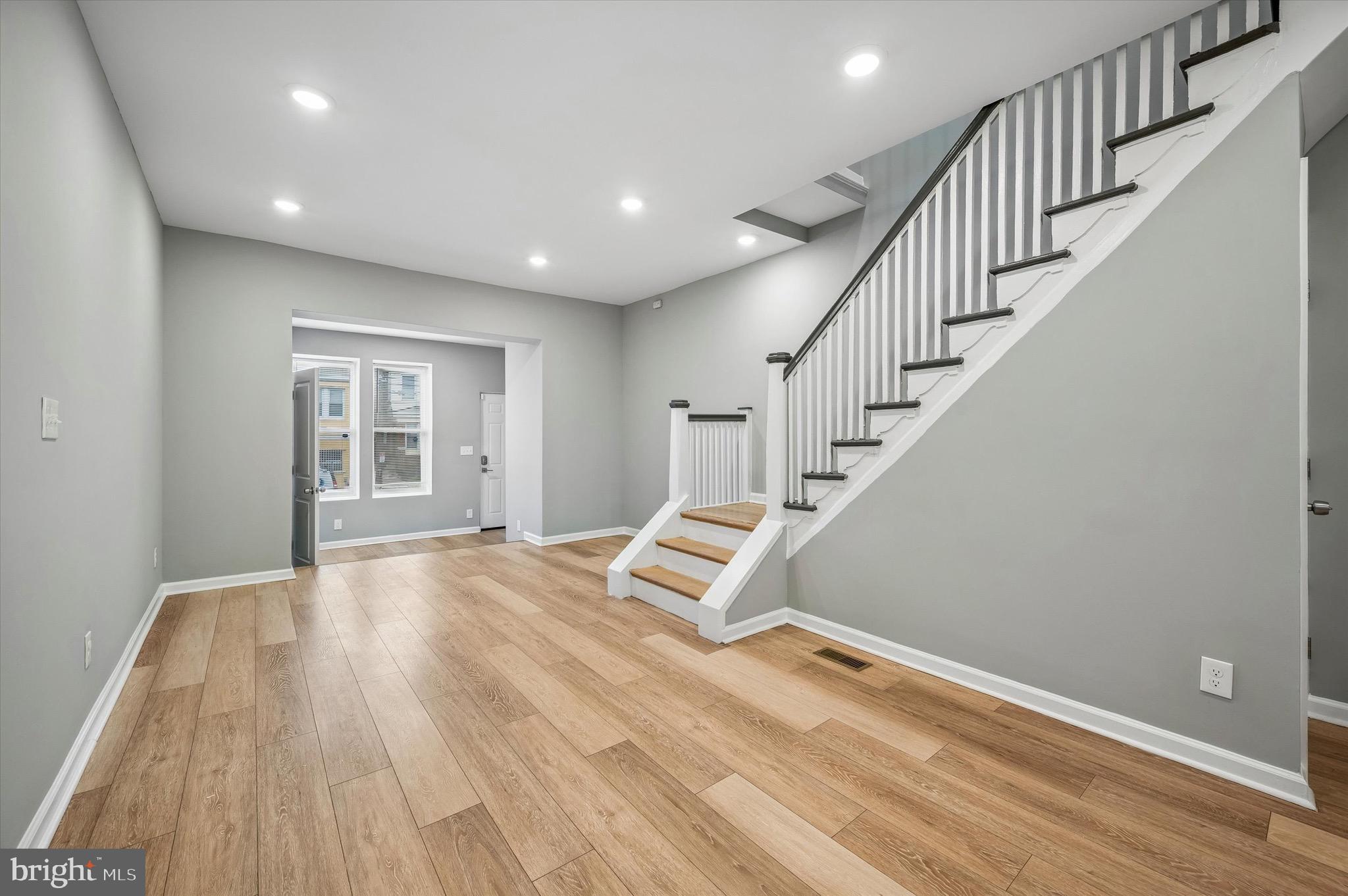 WEST OAK LANE - Residential