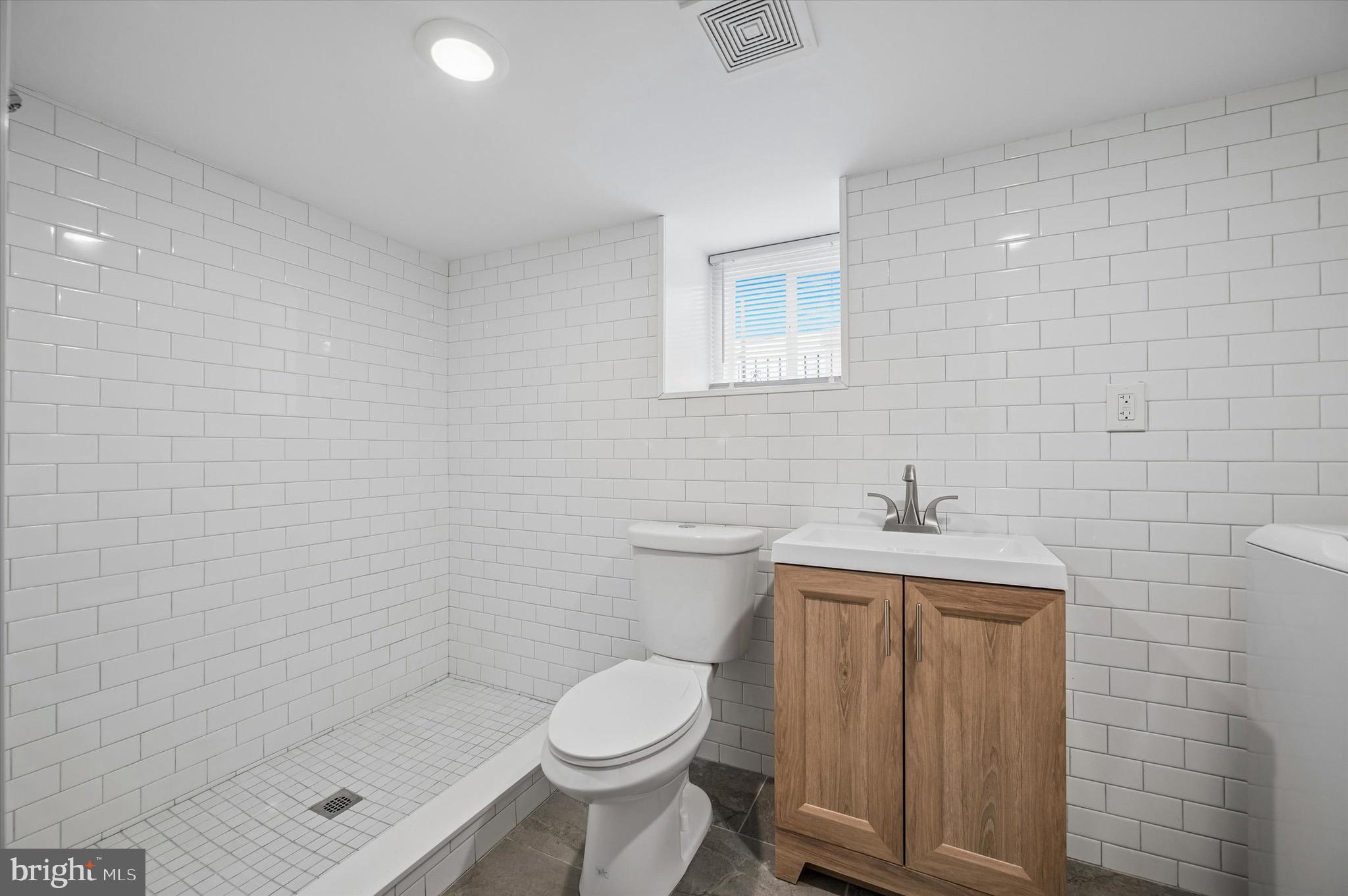 WEST OAK LANE - Residential