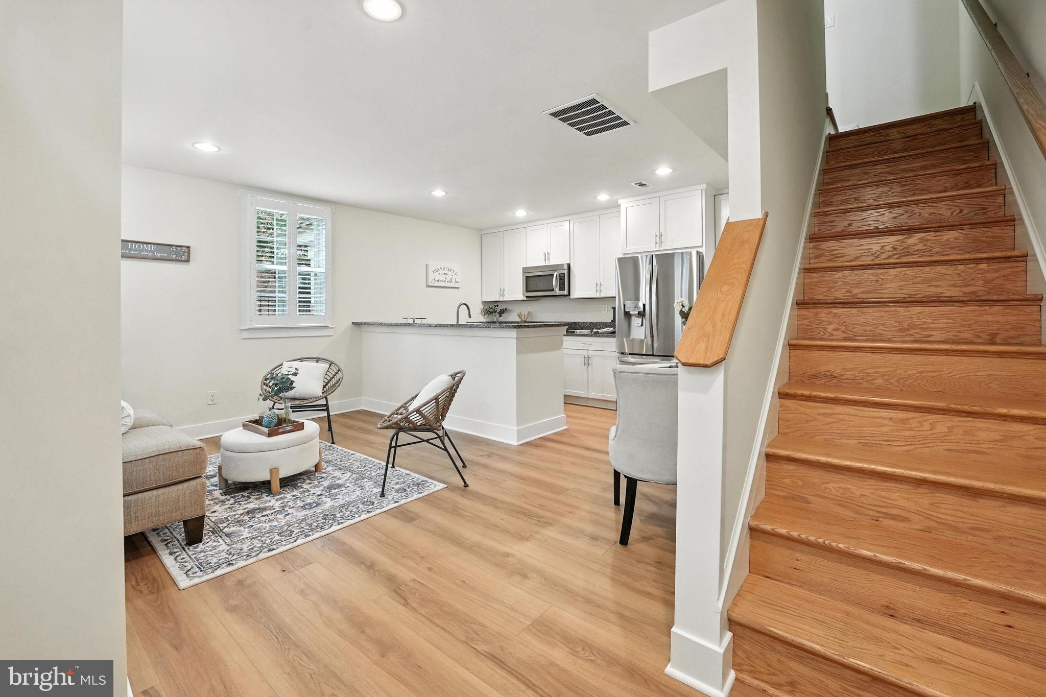 809 FRANKLIN STREET