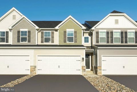 Townhouse For Sale - 8-102 Julian Drive #LOT 23<br/> BLOOMSBURG, PA 17815