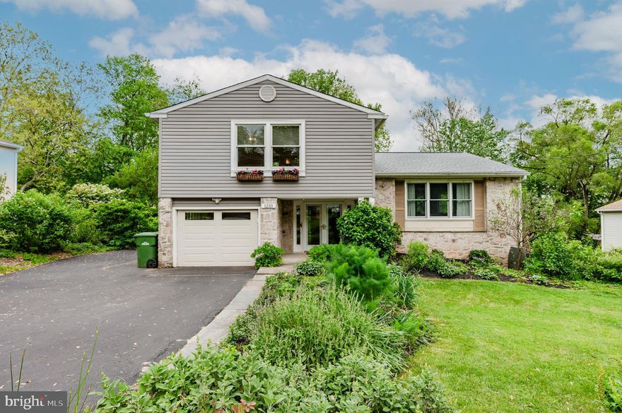 Don't miss this Split level with a very open floor plan.  New roof.  Updated Anderson windows. Extra insulation added at the time of siding replacement for maximum energy efficiency.   The main level offers an open and remodeled kitchen with custom made cabinets, Both Gas & Electric ranges,3 ovens, 2 sinks,  and granite counter & Greenhouse window. Fantastic natural light!  Dining room with 2 bay windows.  Oak hardwood floors. Both full baths have been completely remodeled.  Family room with patio entrance.  Bonus room on Entry level is great for an office , pantry or sitting room. Basement with level outside exit for easy future finishing.  New A/C in 2020. Large rear patio overlooking the yard is great for entertaining or just enjoying those beautiful summer nights. Wooded view.