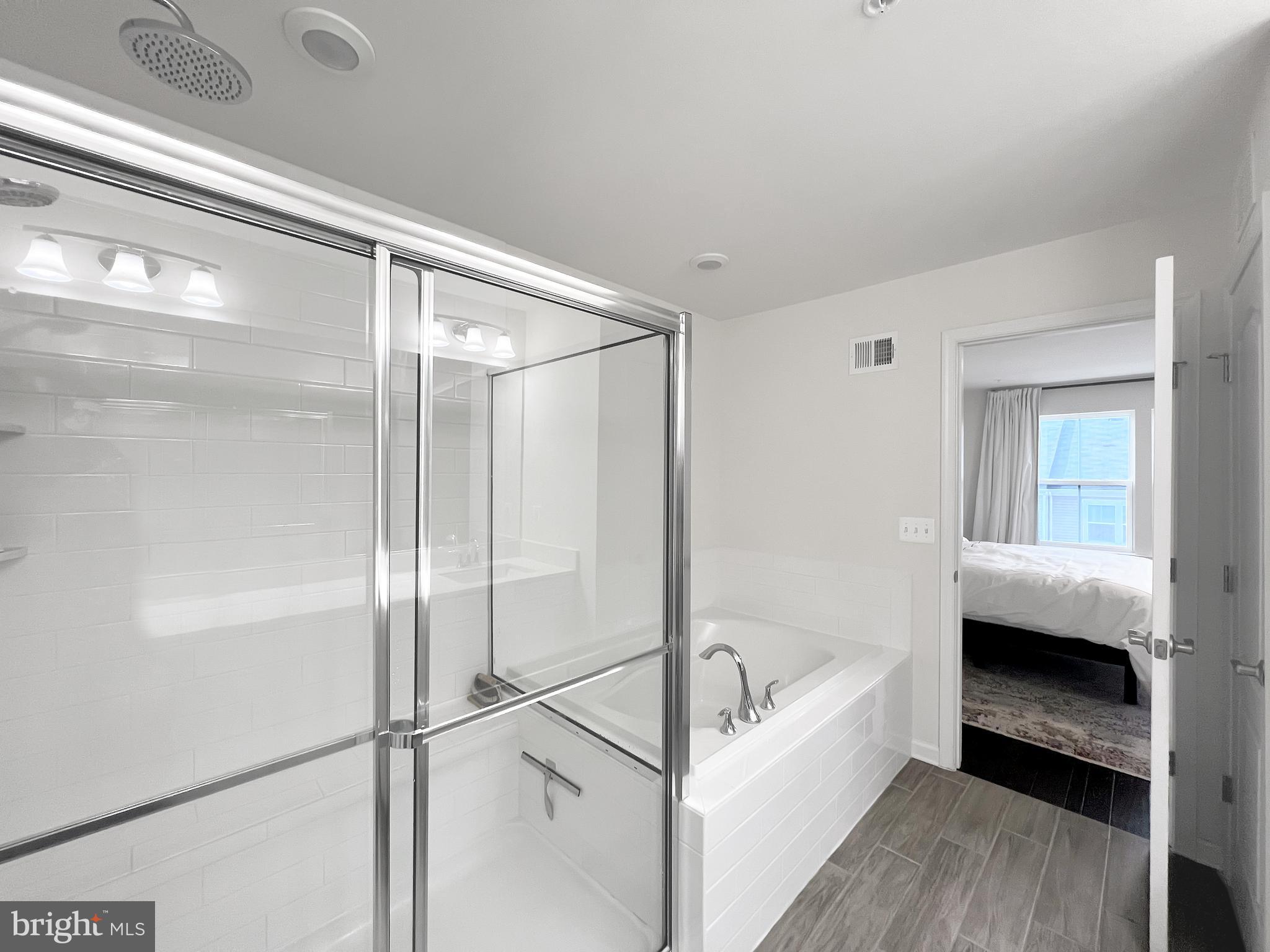 RIVERWALK AT CROFTON - Residential Lease