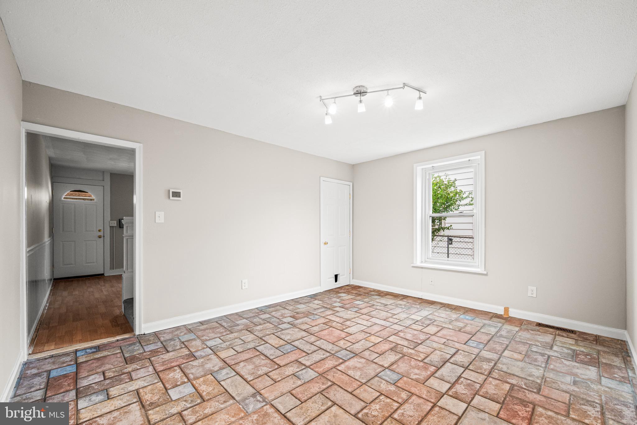 CONSHOHOCKEN - Residential