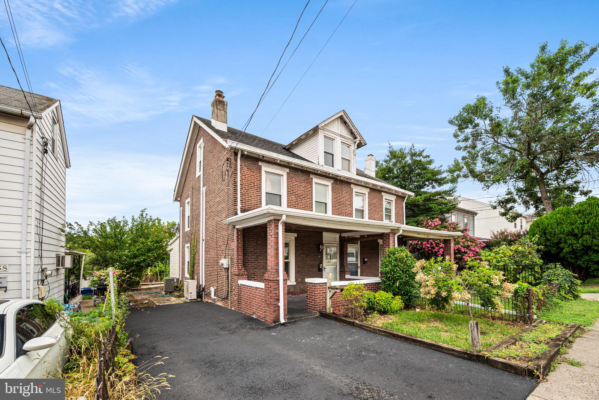 This beautifully maintained 3-bedroom, 2-bath home combines comfort, convenience, and modern updates in one of Conshohocken’s most desirable locations.
Step inside to find a freshly painted interior with plenty of natural light. The home features built-in bookshelves, adding charm and functionality to your living space. The updated kitchen and remodeled master bathroom (2025) offer a stylish and functional design. Central A/C with quad climate control and heating system that keeps the home comfortable year-round.
The basement includes a washer and dryer and offers plenty of extra storage space, making it both practical and versatile.
Enjoy the outdoors in your private backyard—perfect for entertaining, relaxing, or gardening. The property also includes a private driveway, a rare find in the area, adding ease and convenience.
With SEPTA Regional Rail just a short walk away, commuting is a breeze. You’ll also love being close to Conshohocken’s shops, restaurants, parks, and major highways, giving you both suburban charm and easy access to the city. This home also offers easy access to I-76 and I-476. Schedule your appointment today!