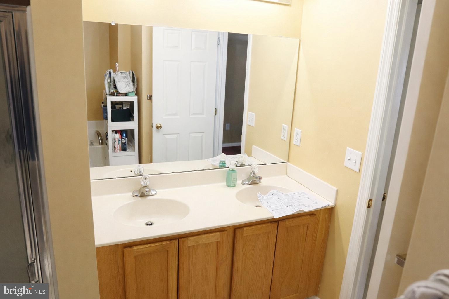 MALLARD POINTE - Residential