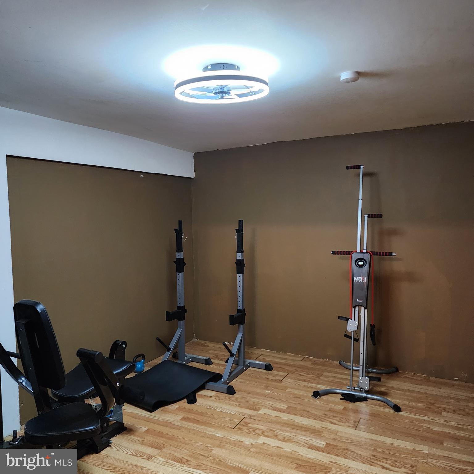 MALLARD POINTE - Residential