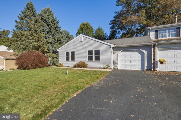 146 COMMONWEALTH DR, NEWTOWN, PA 18940 - Image d8d50d8a3e7b8ce2fc7db88cfff14214/3832751571