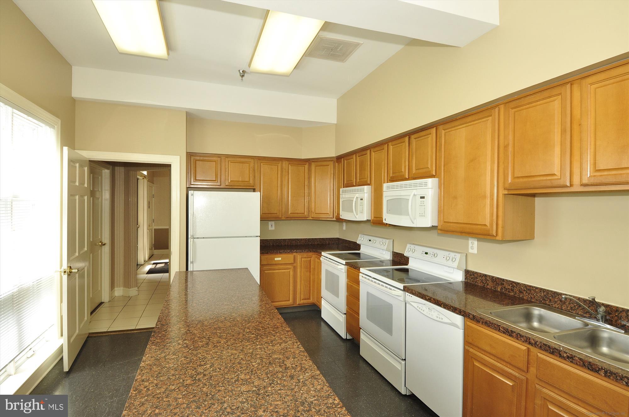 CHANCERY OF KINGSTOWNE - Residential