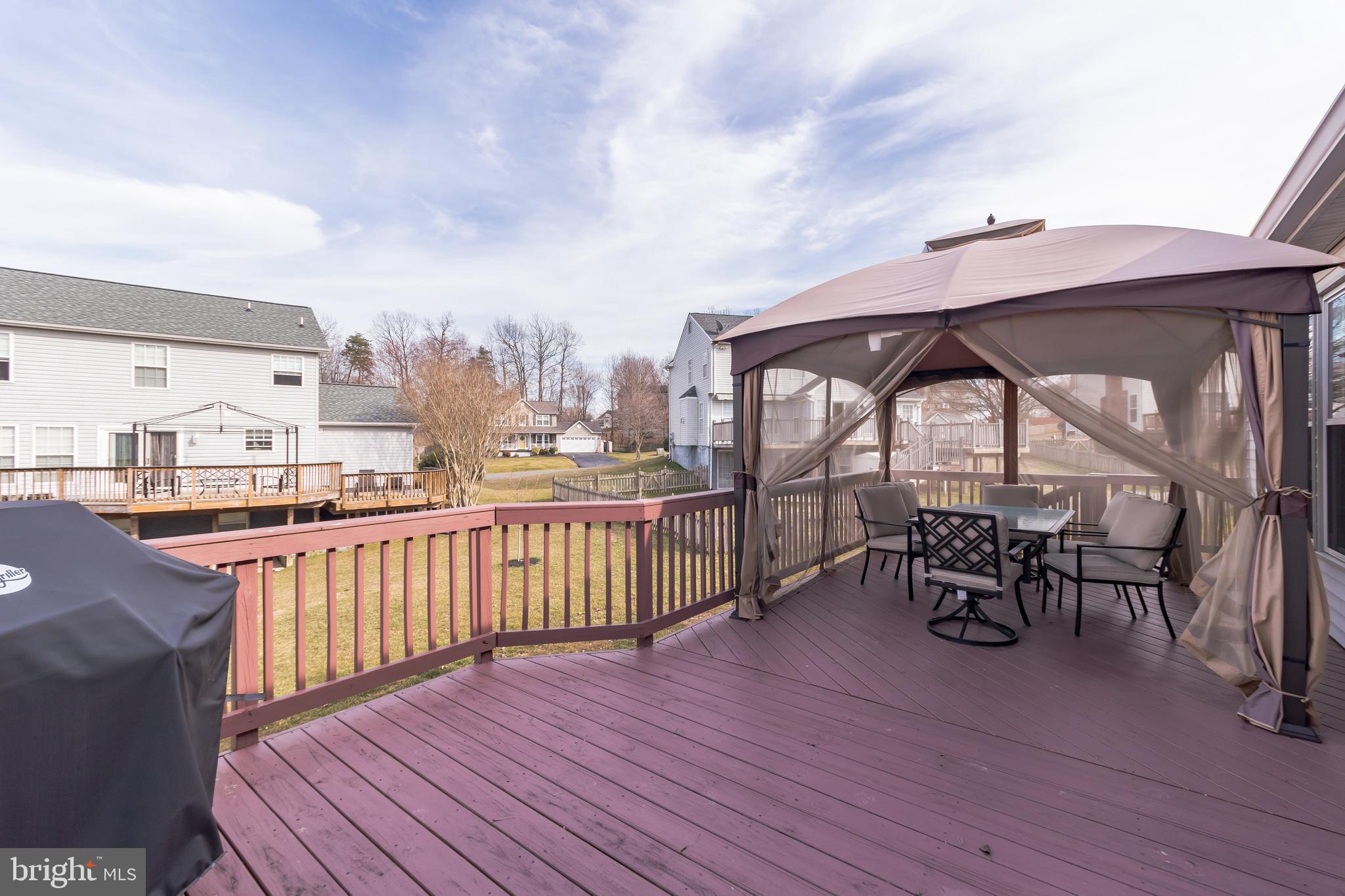 STONE RIVER - Residential