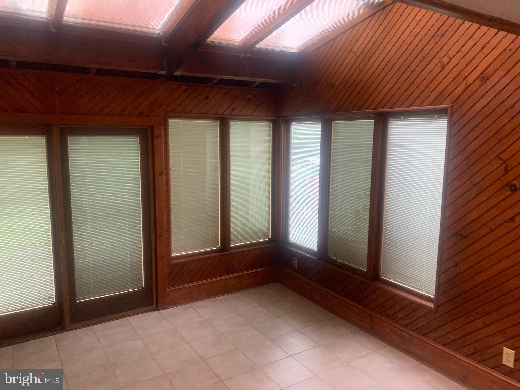 GWYNEDD ACRES - Residential