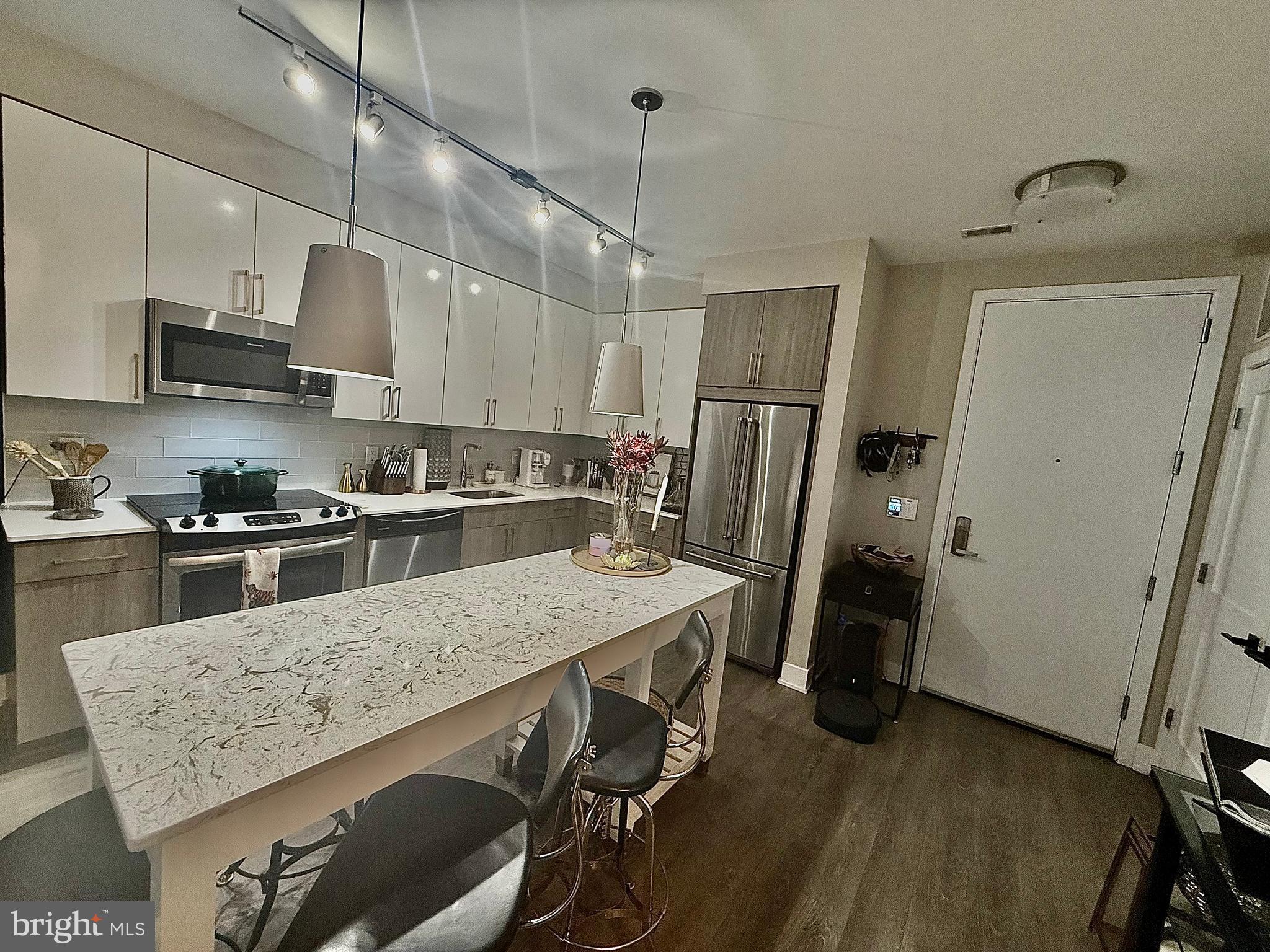 NATIONAL HARBOR - Residential Lease