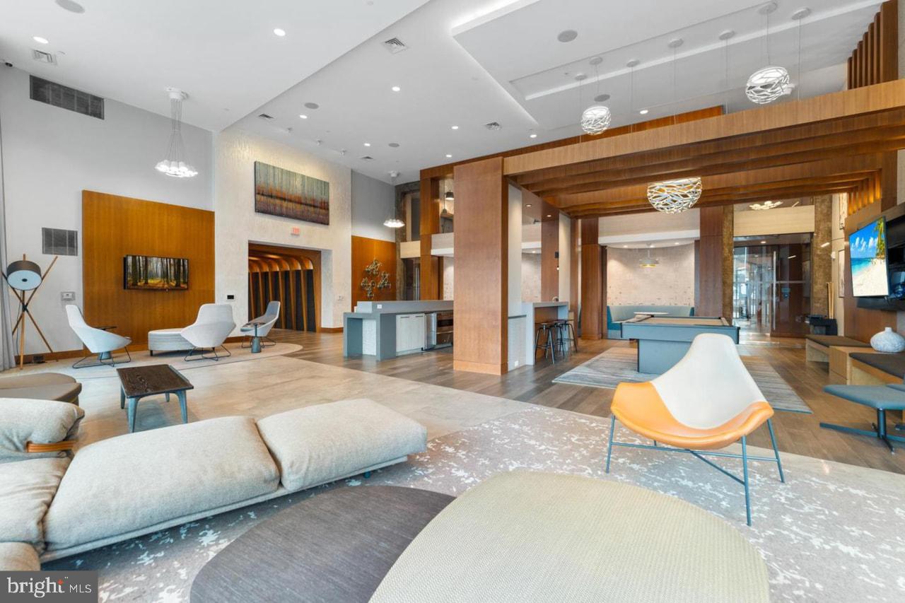 NATIONAL HARBOR - Residential Lease