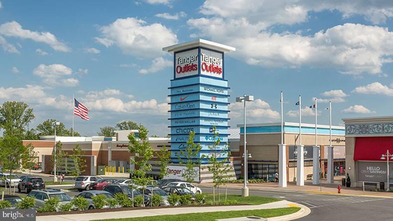 NATIONAL HARBOR - Residential Lease