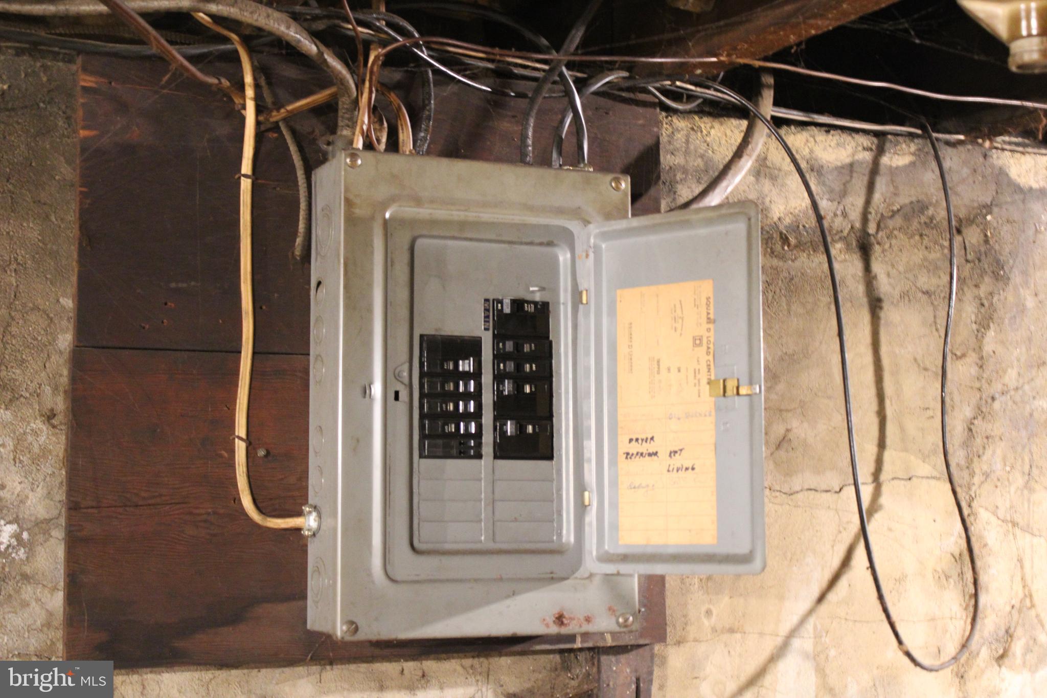 DUTCH HILL - Residential