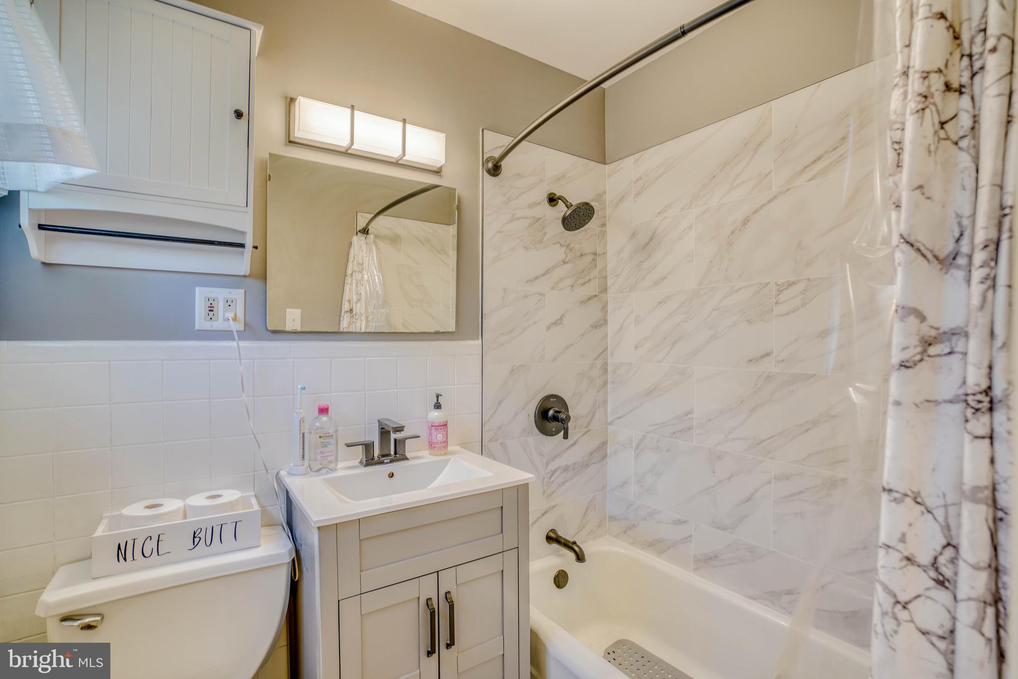 OAK HILL - Residential