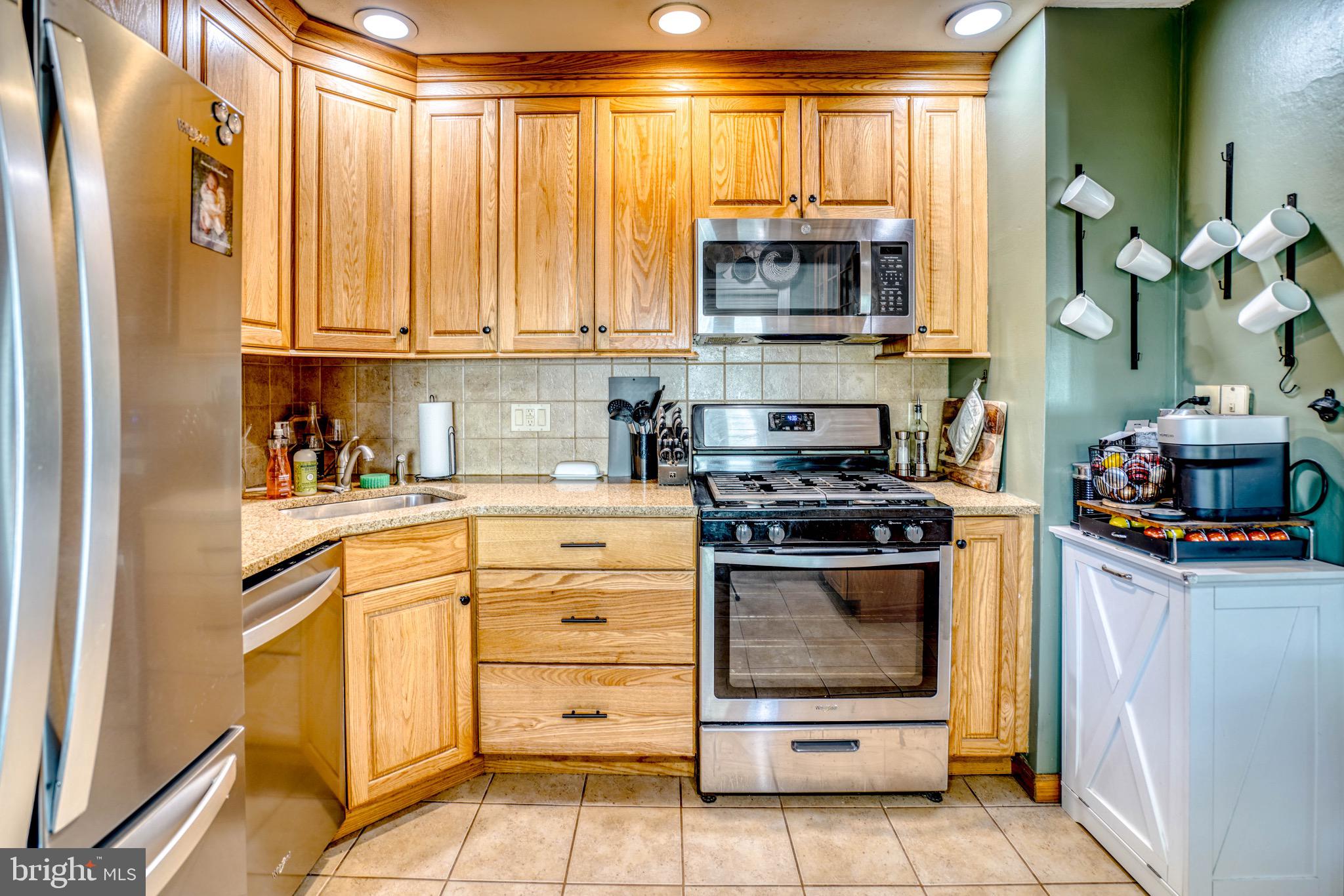 OAK HILL - Residential