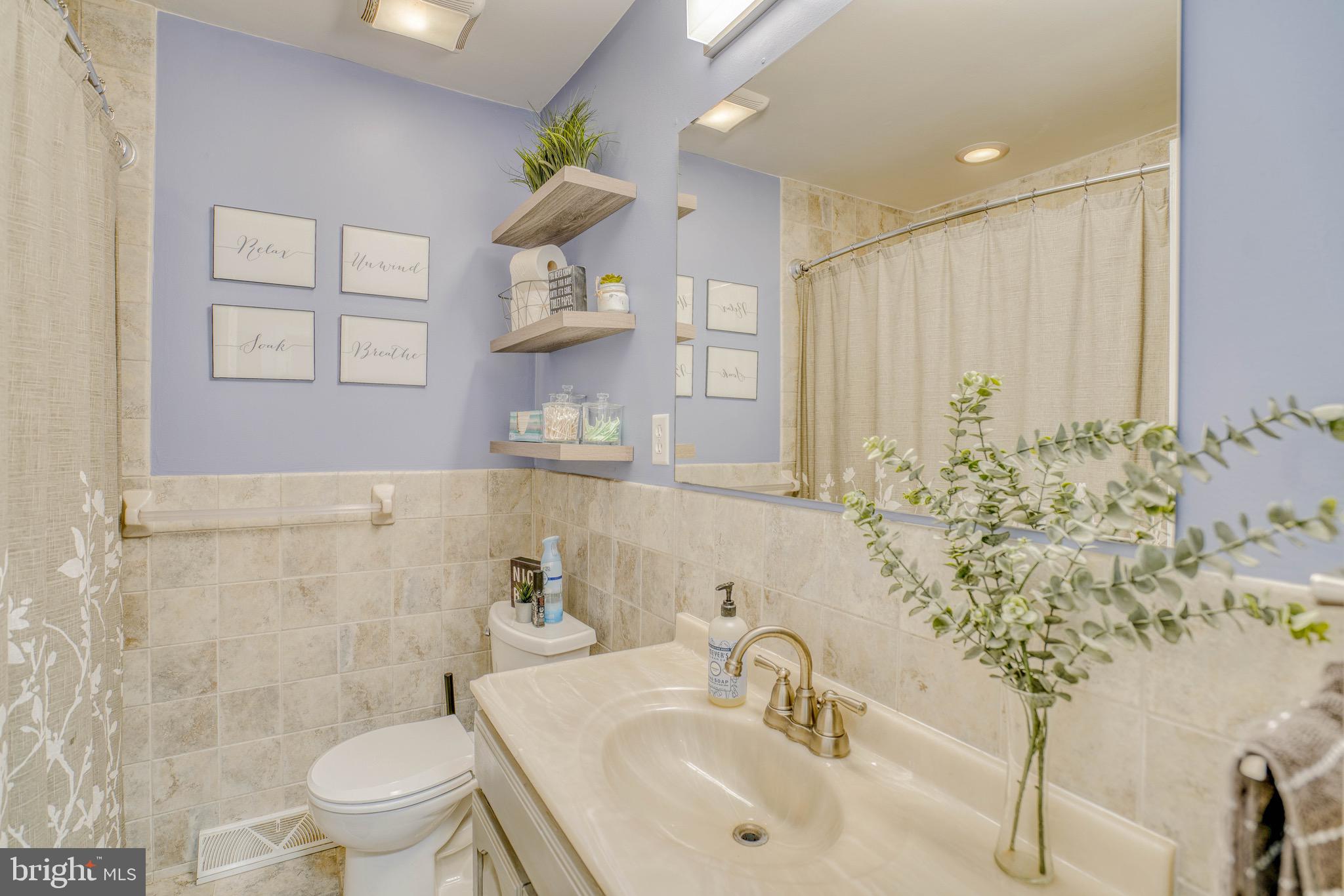 OAK HILL - Residential