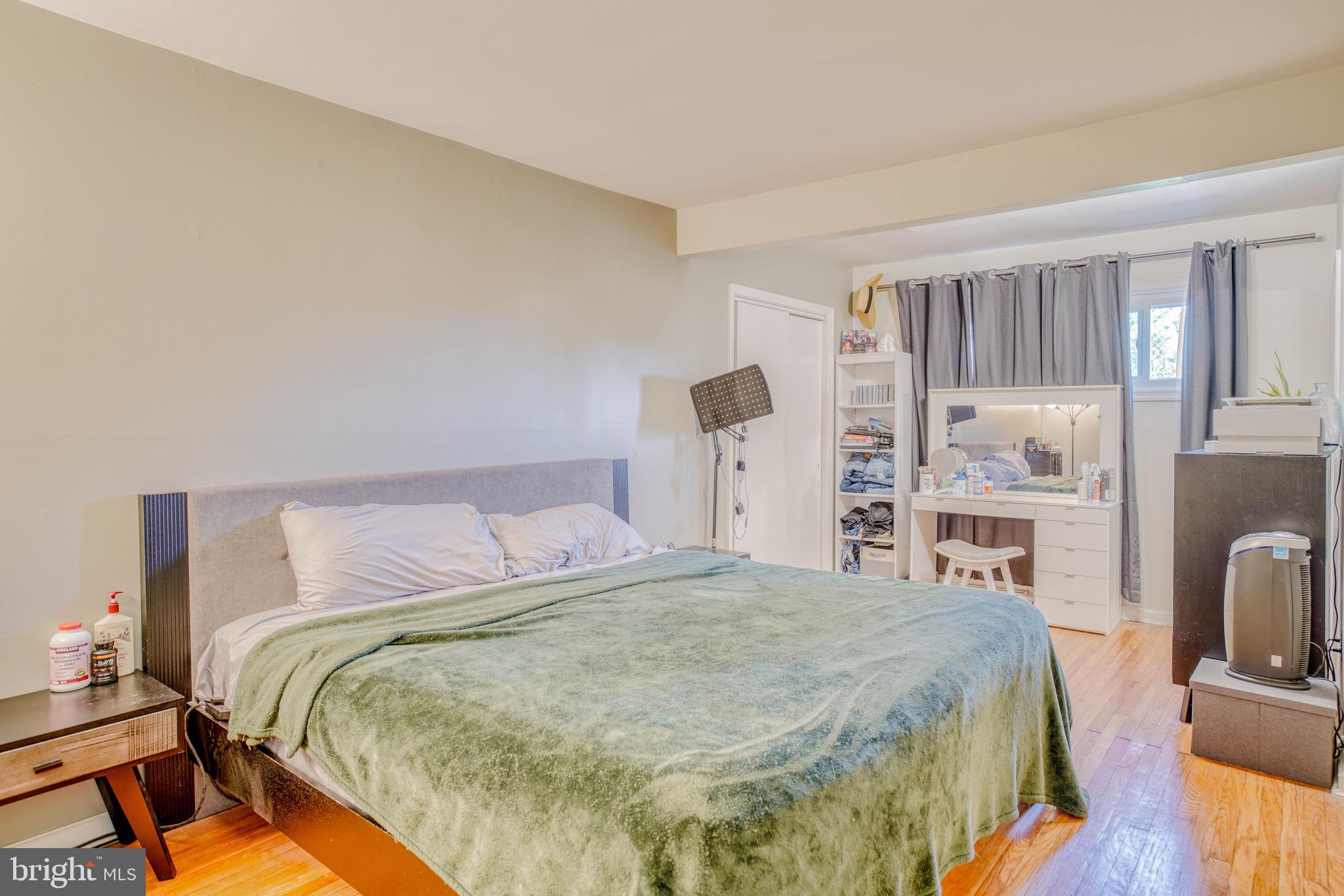 OAK HILL - Residential