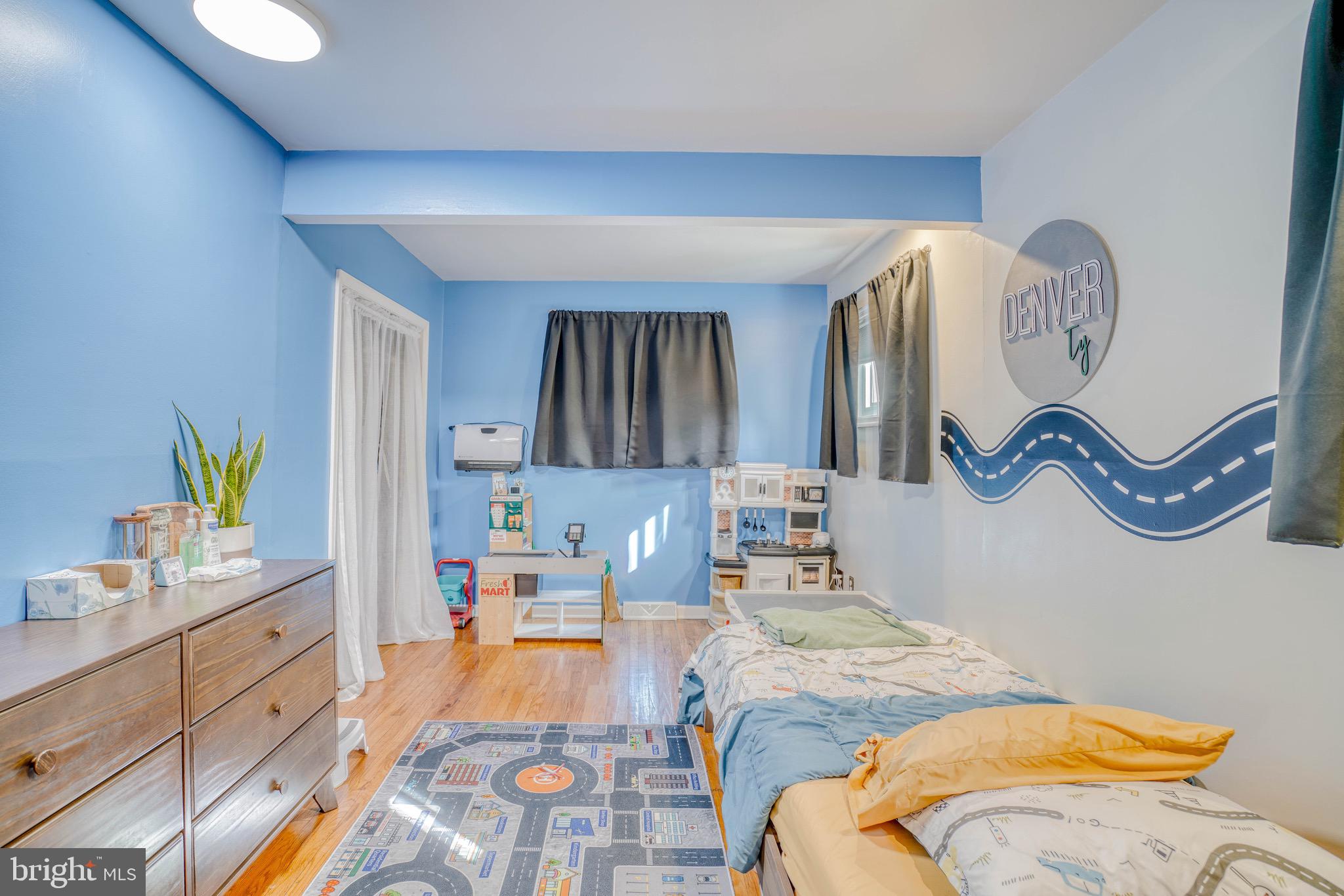 OAK HILL - Residential